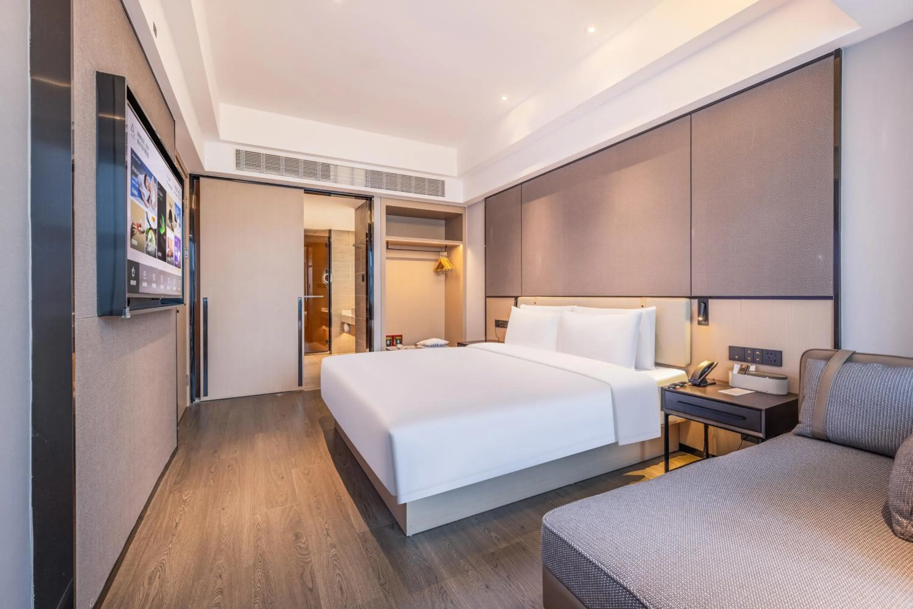 TV and multimedia, Bed in Atour Hotel Chongqing North Railway Station