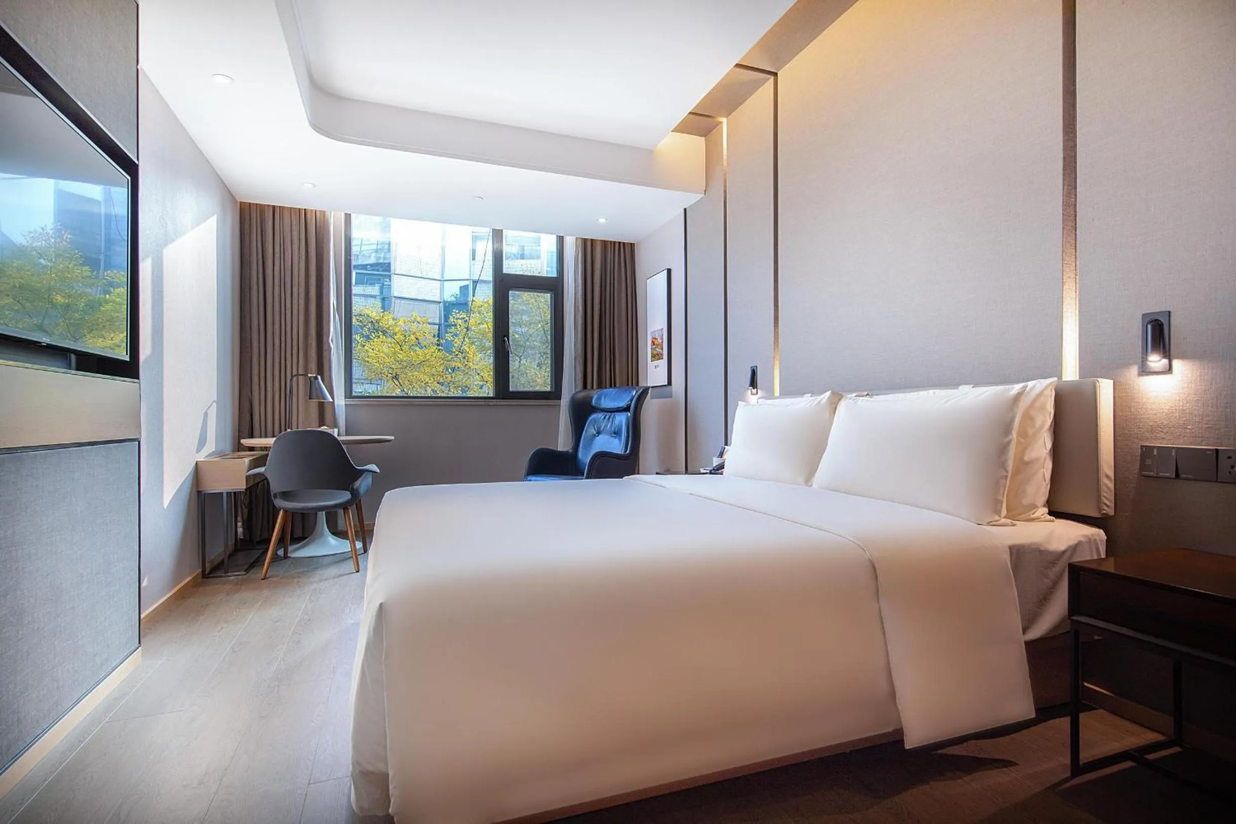 Bed in Atour Hotel Chengdu Chunxi Road Tianfu Square Subway Station