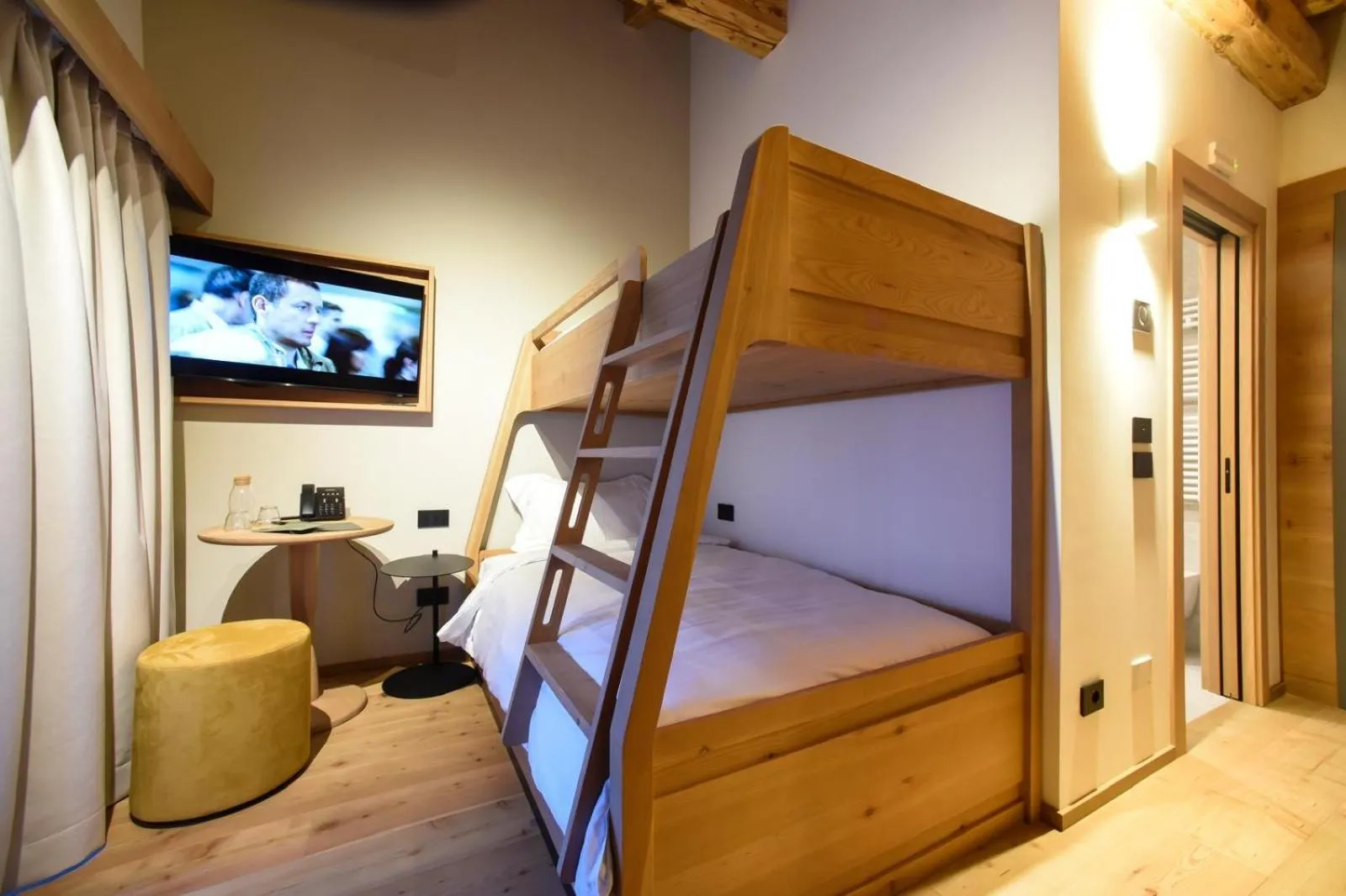 Bedroom, Bed in Naturae Lodge Wellness & Spa