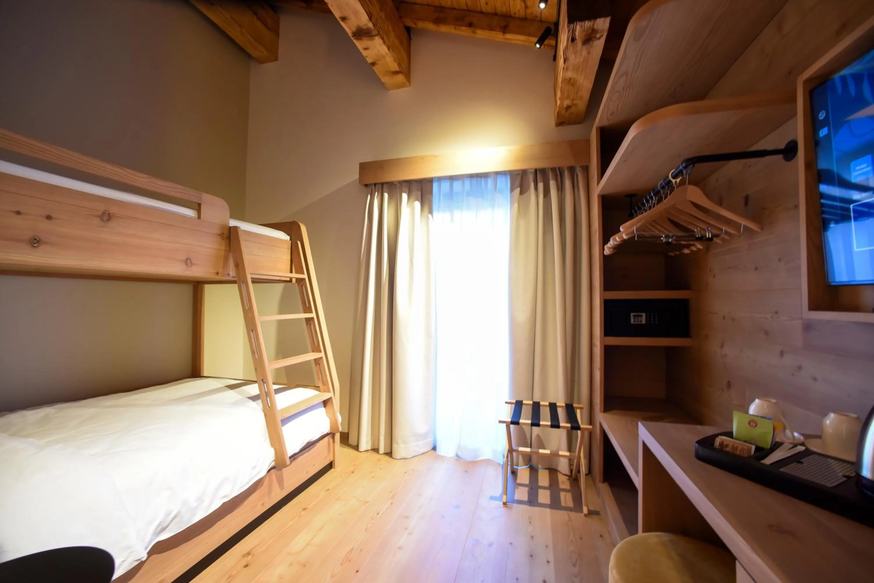 Bedroom, Bed in Naturae Lodge Wellness & Spa