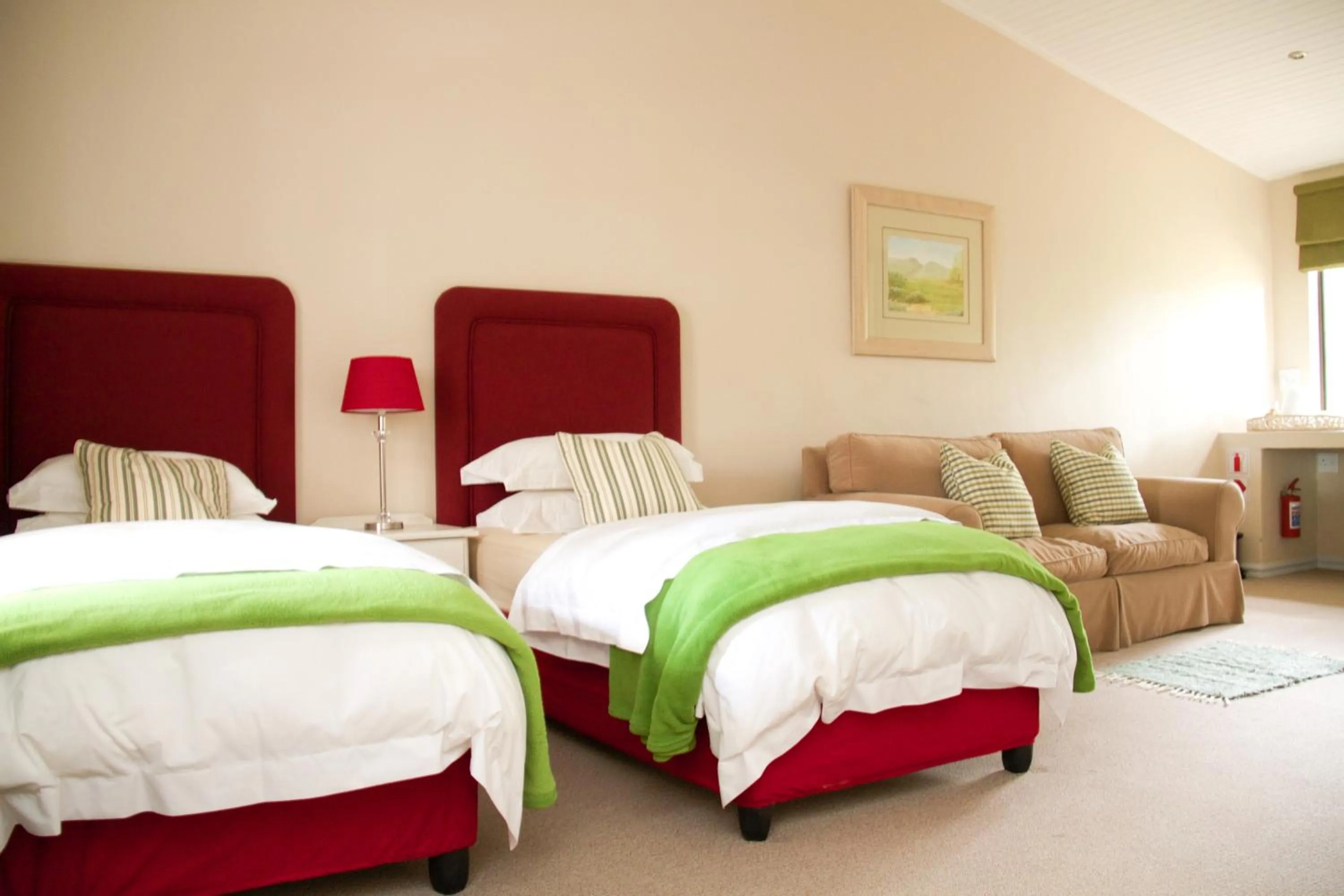 Bed in Nuwerus Lodge Paarl