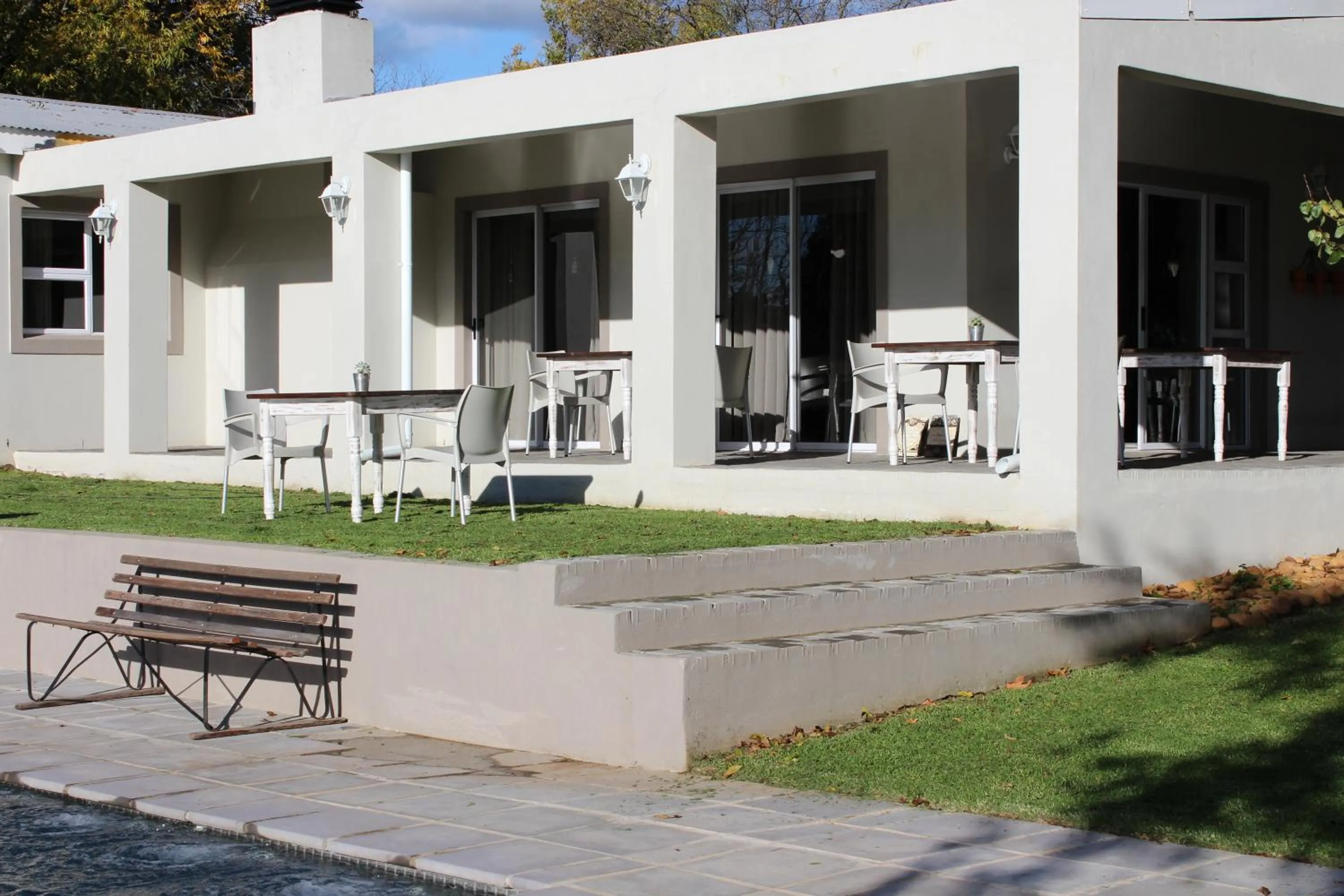 Facade/entrance in Nuwerus Lodge Paarl