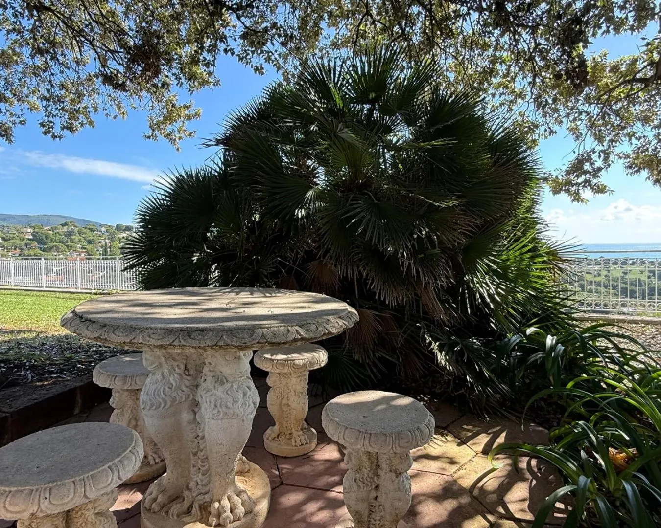 Villa vista mare a Numana - N147