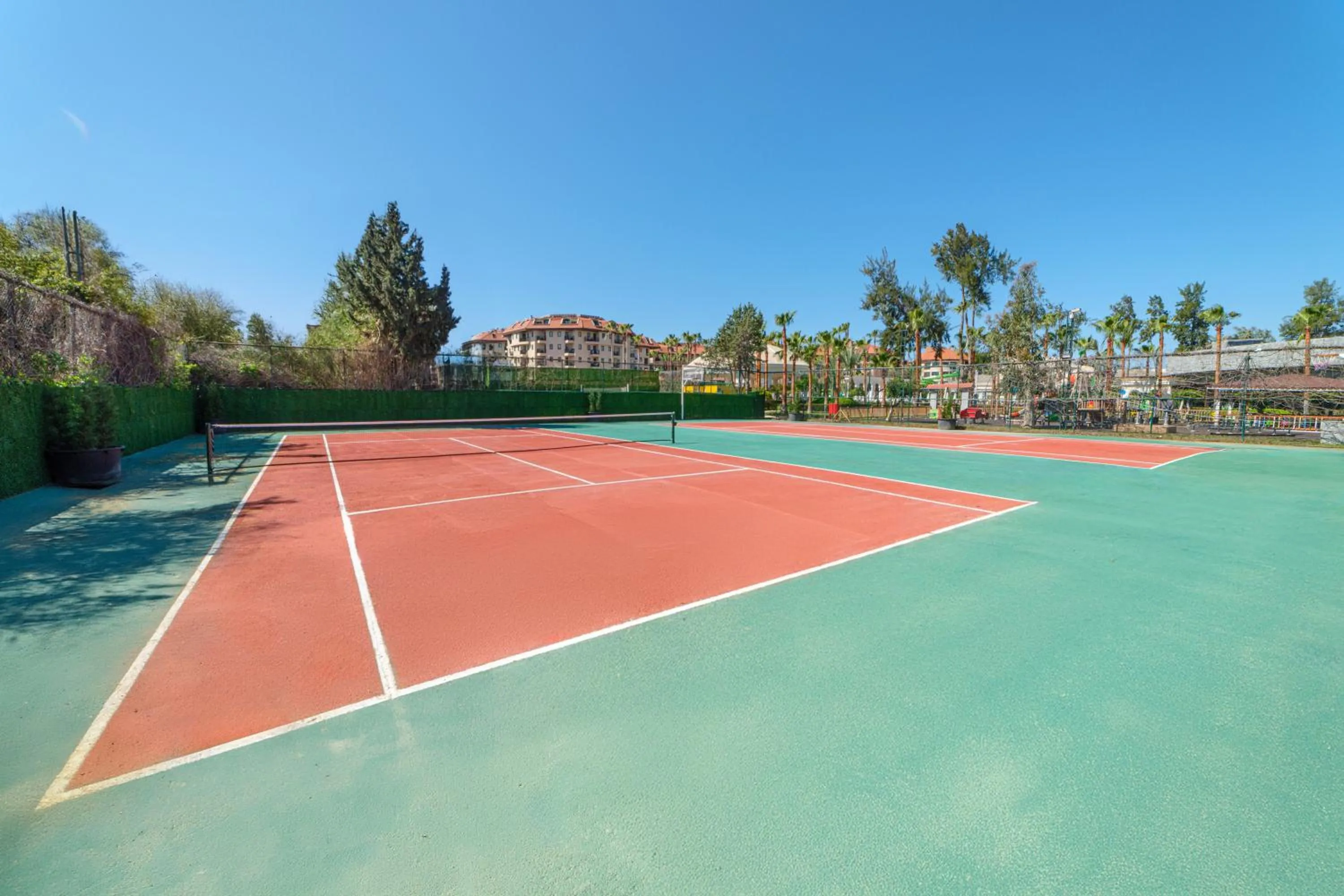 Tennis court in Numa Club Side Hotel - Ultra All Inclusive