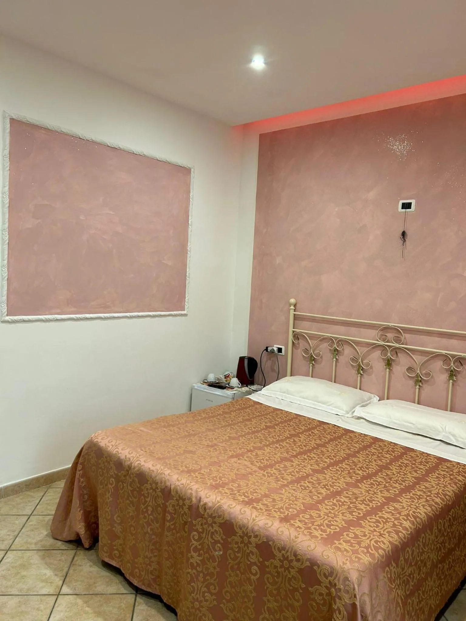Bed in vecchio west