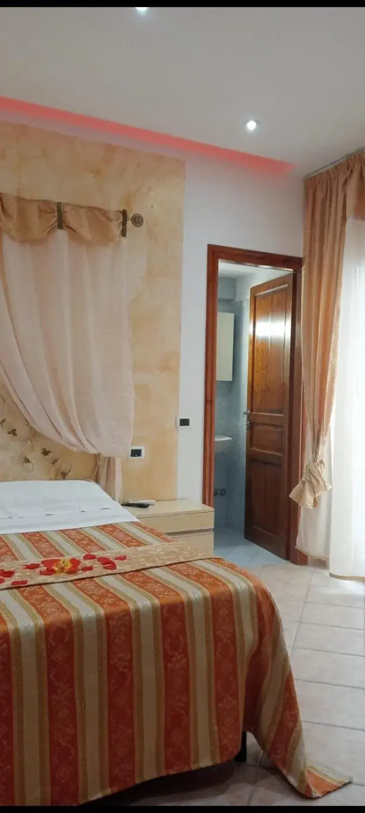 Double Room in vecchio west Double Room in vecchio west