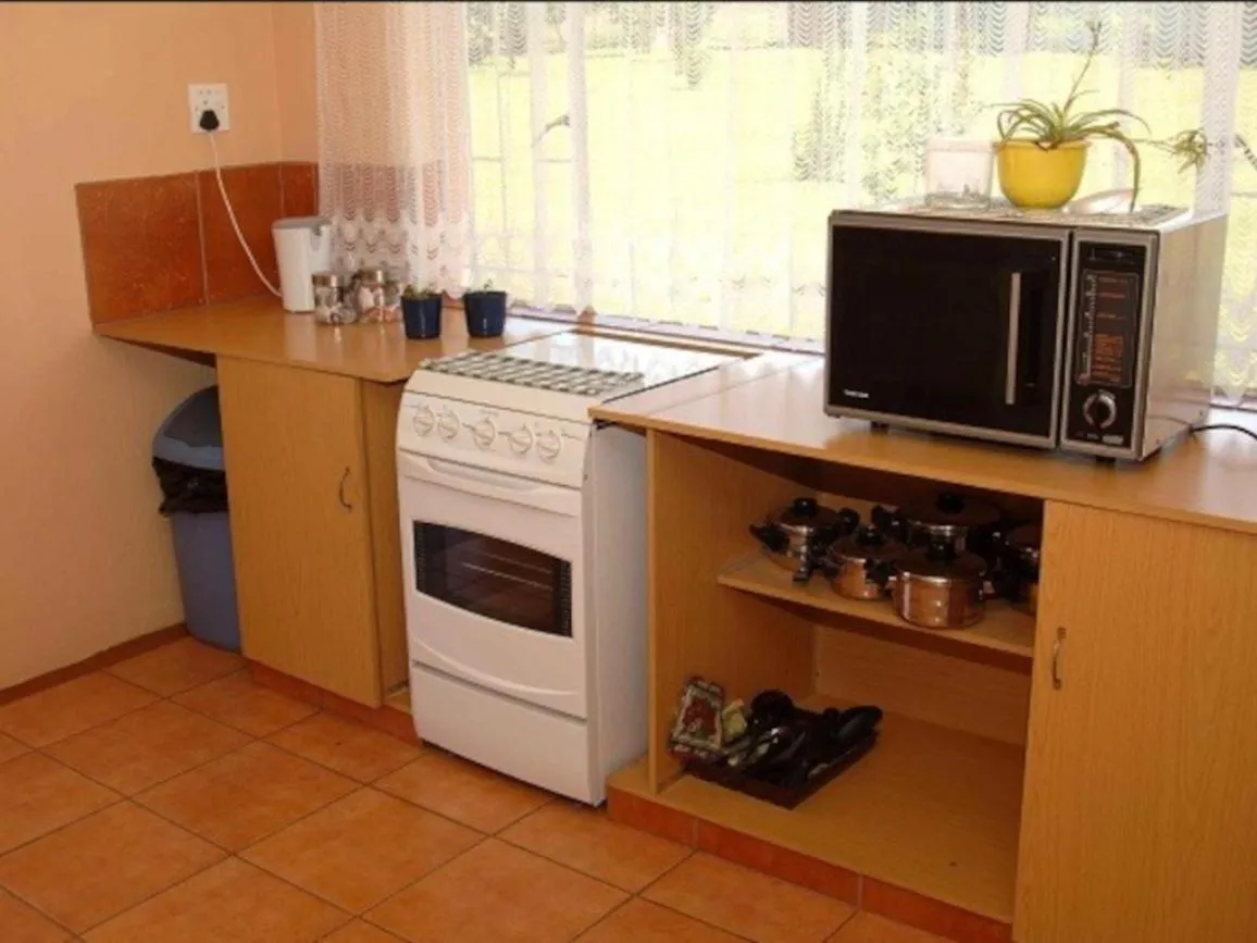 Dining area in Gateway Guesthouse