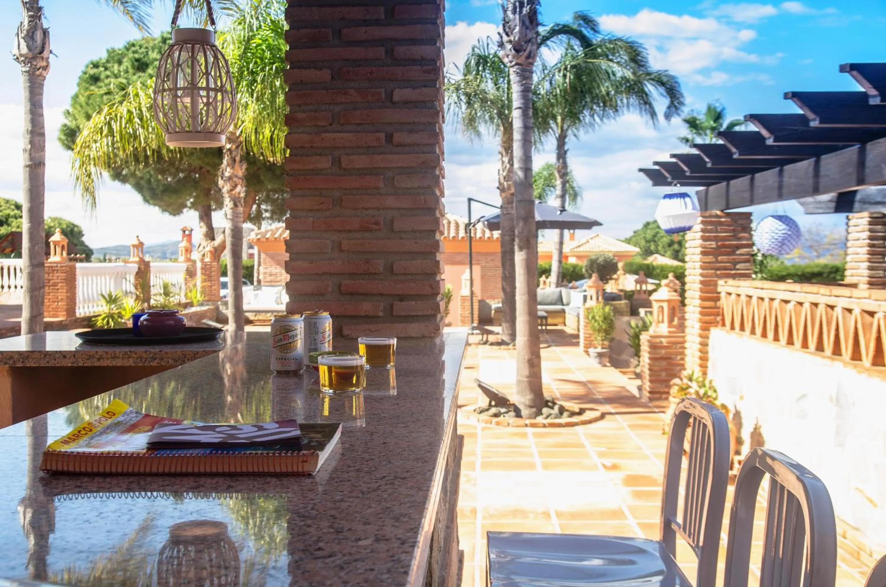 Lounge or bar in Villa Conmigo Bed & Breakfast