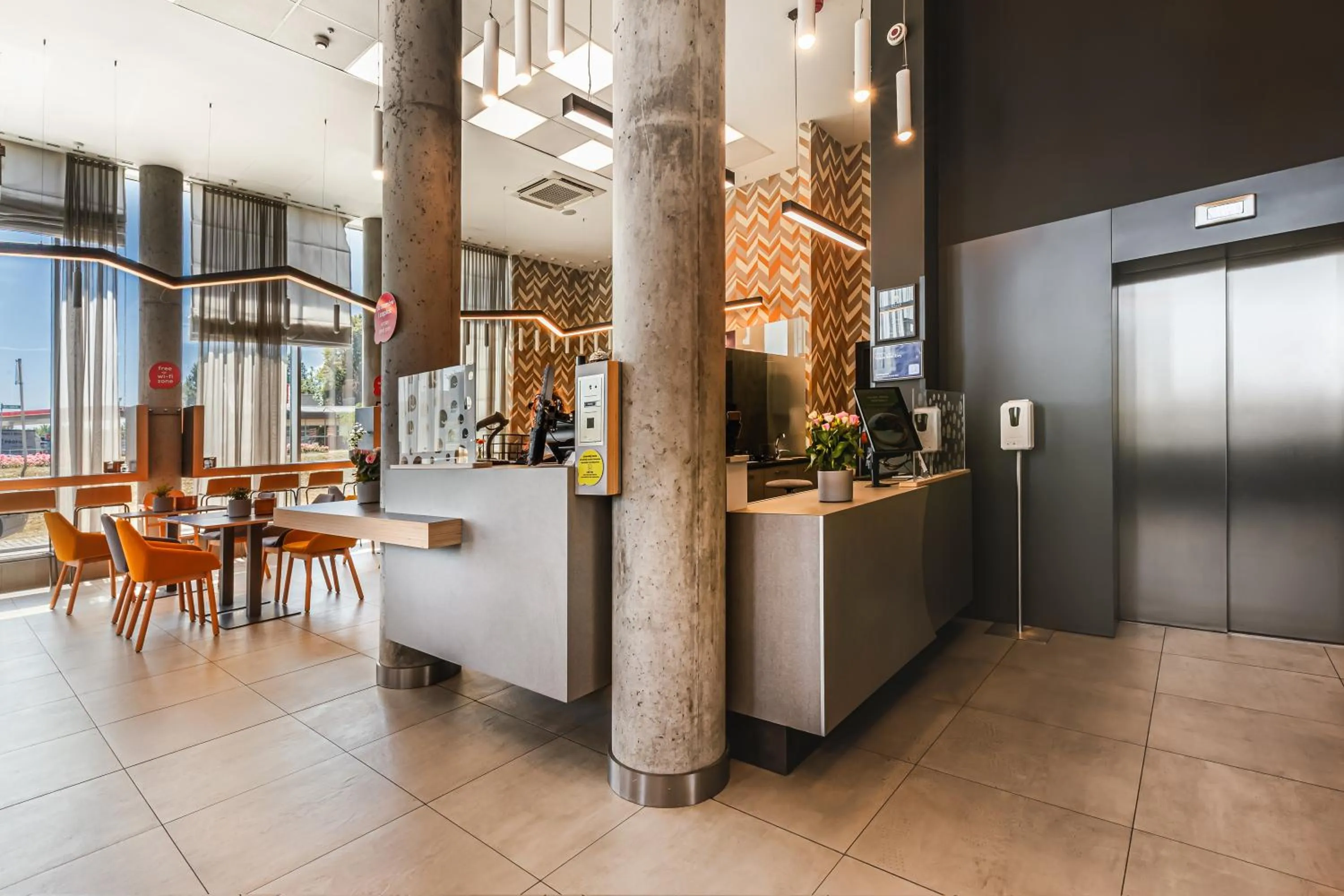 Lobby or reception in Qubus Hotel Żory