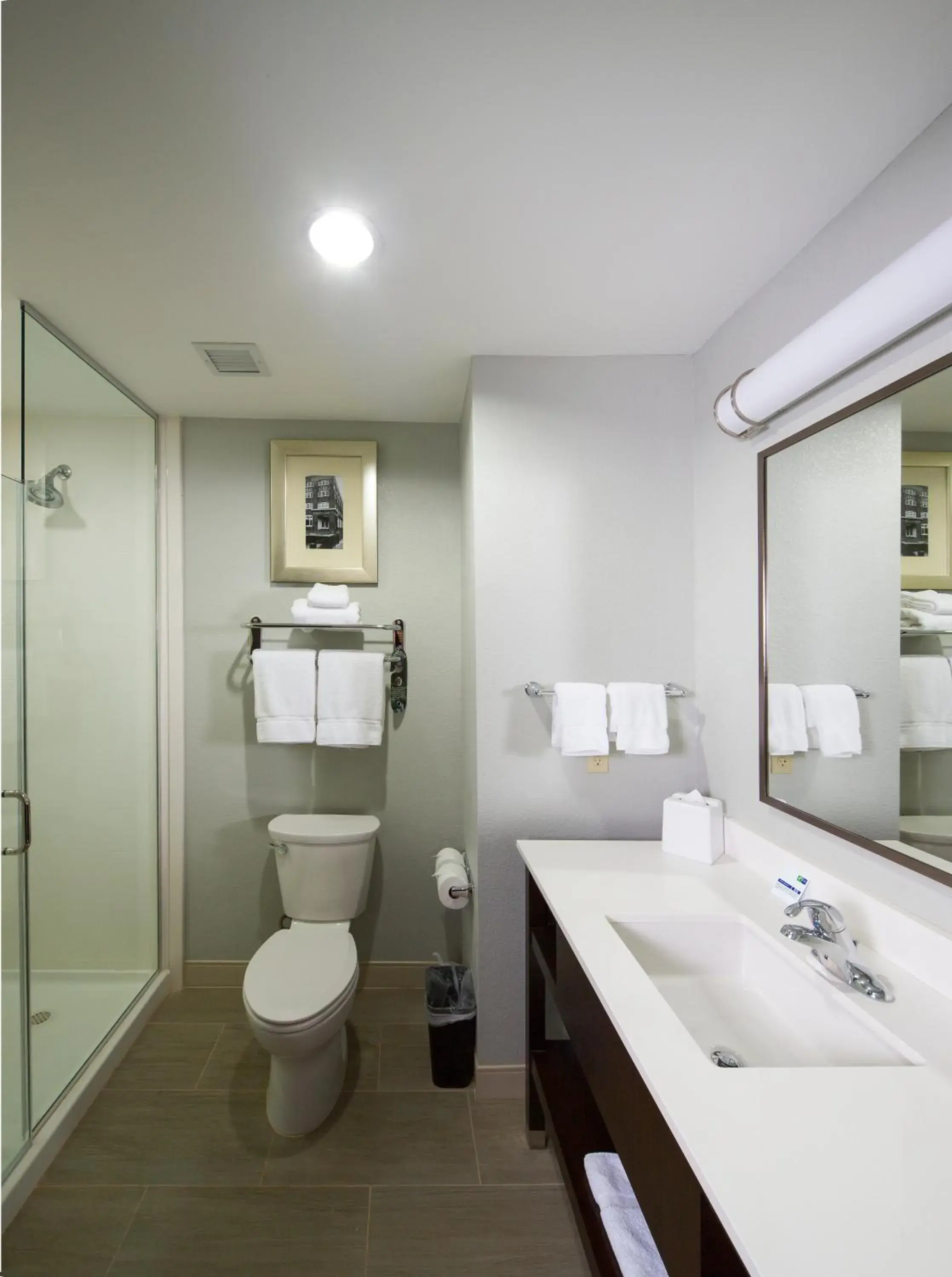 Standard King Room in Holiday Inn Express & Suites Oklahoma City Downtown - Bricktown by IHG Standard King Room in Holiday Inn Express & Suites Oklahoma City Downtown - Bricktown by IHG