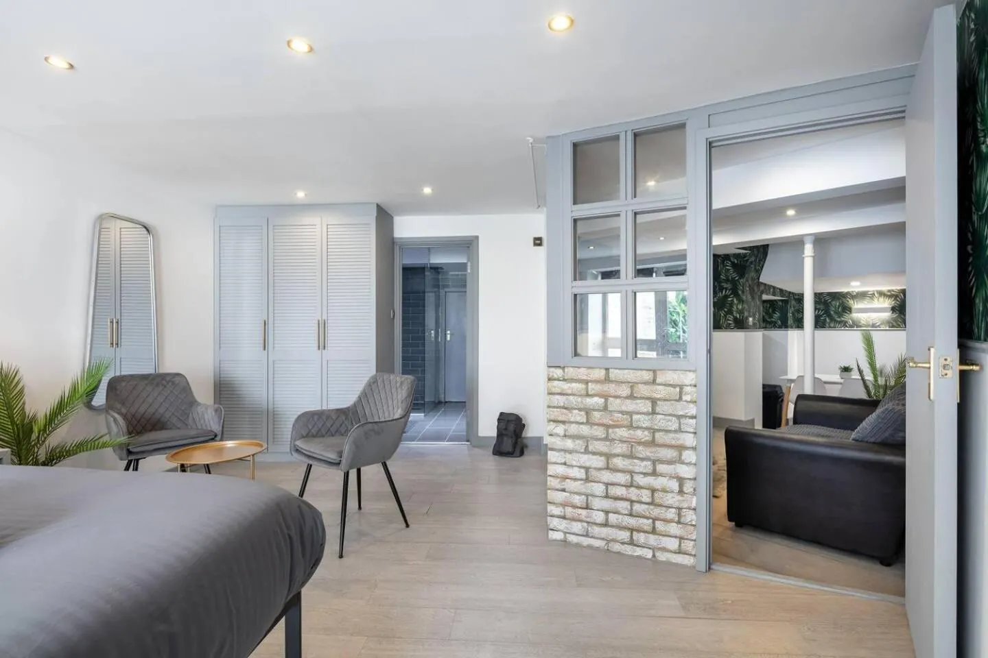Living room in Flat - Sleeps 2 & Parking