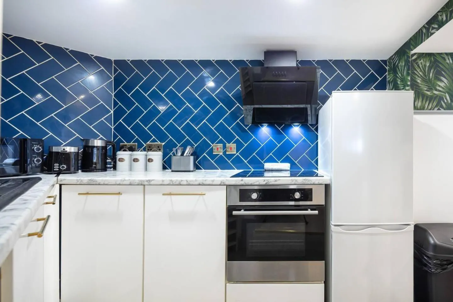 Kitchen or kitchenette in Flat - Sleeps 2 & Parking