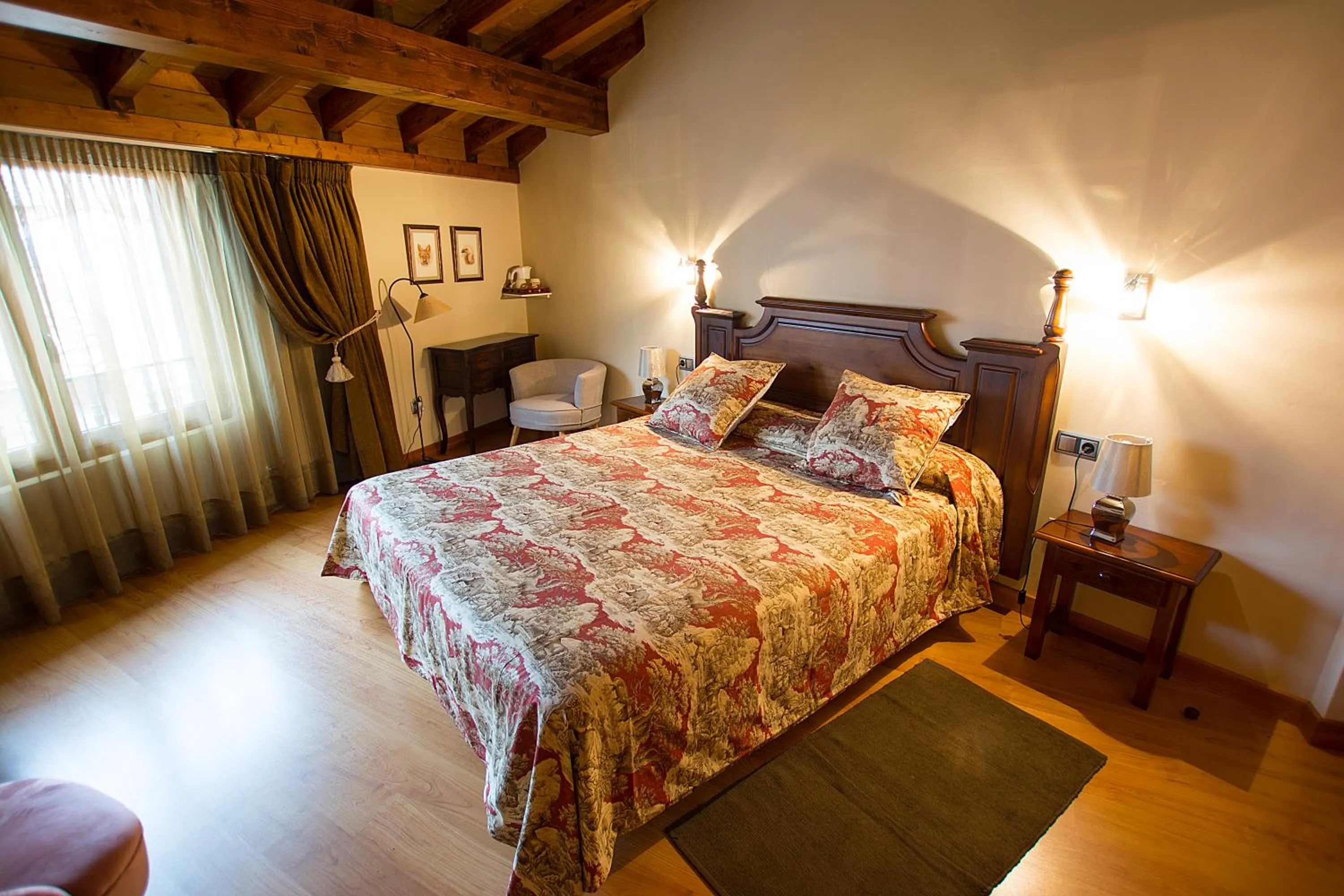 Bed in Picos de Europa Suites and Rooms