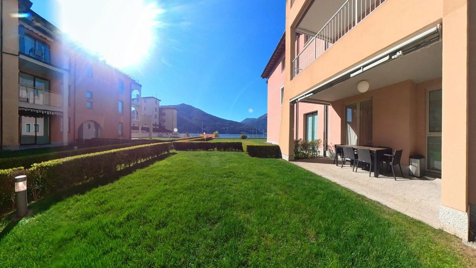 Golfo Gabella Lake Apartments