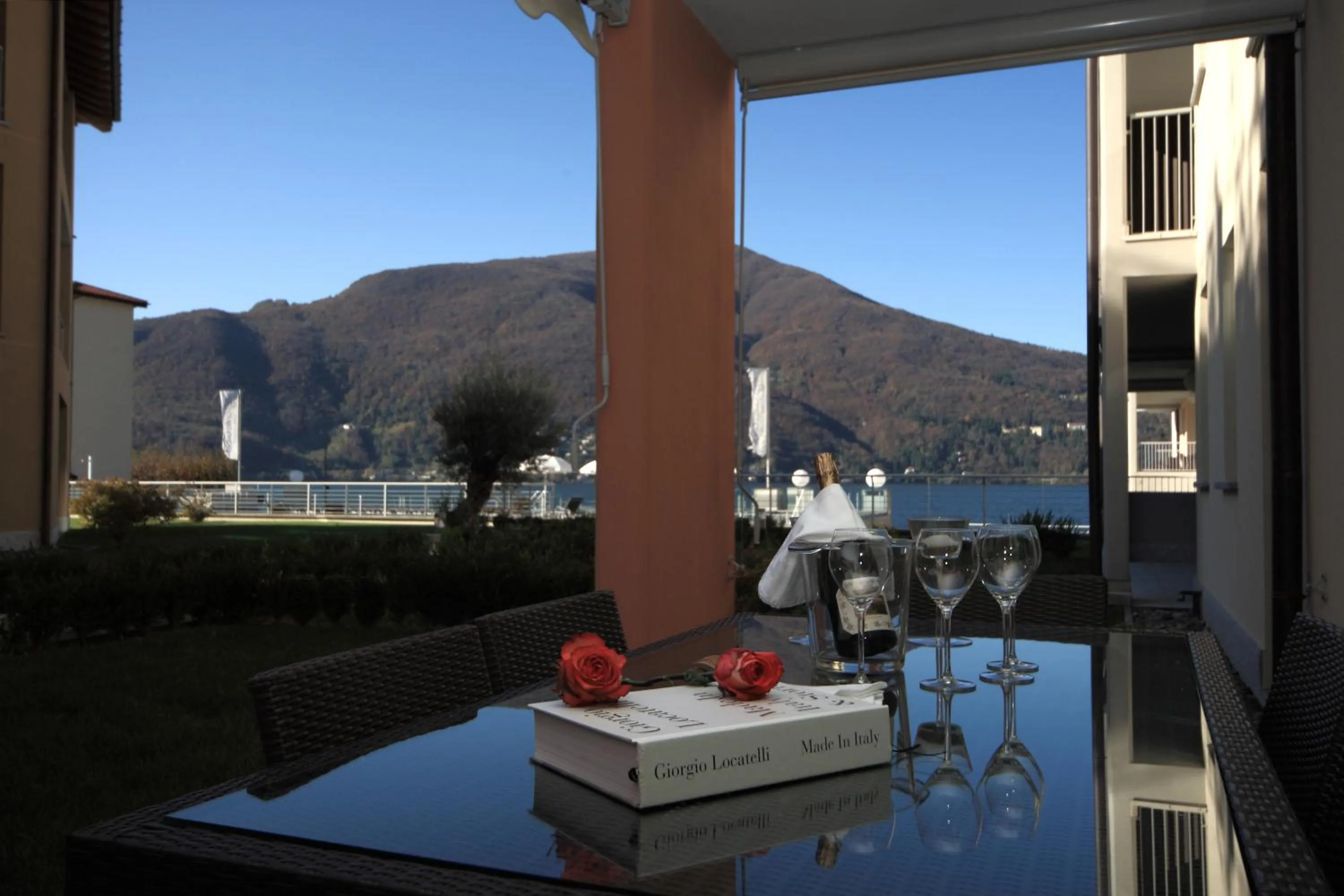 Patio in Golfo Gabella Lake Apartments