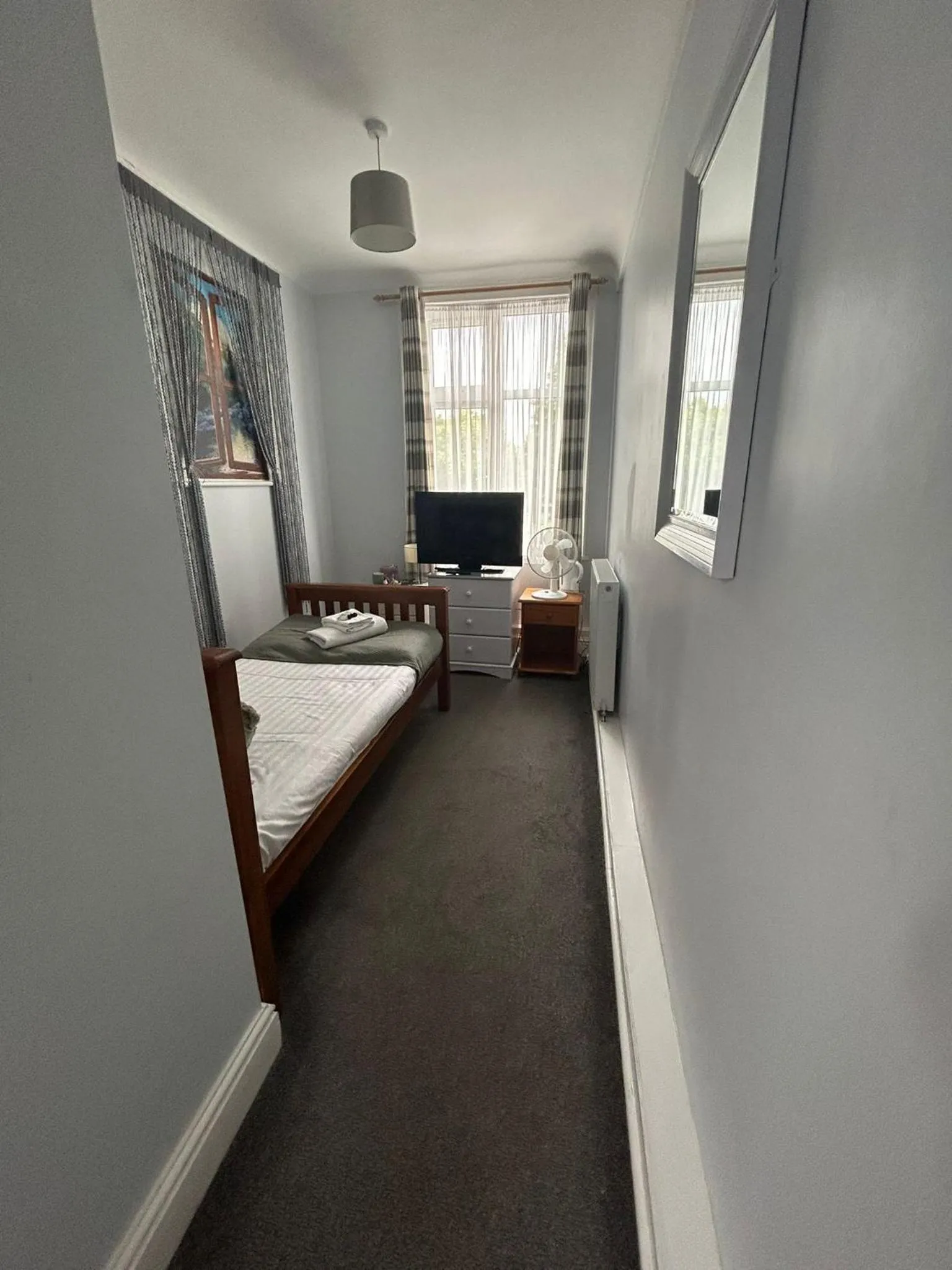 Bed in The Wheatley Hotel