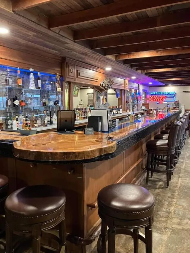 Restaurant/places to eat in Prairie Rose Inn