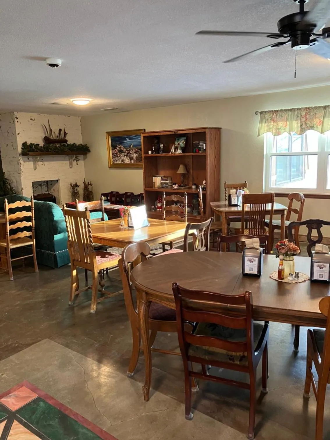 Restaurant/places to eat in Prairie Rose Inn