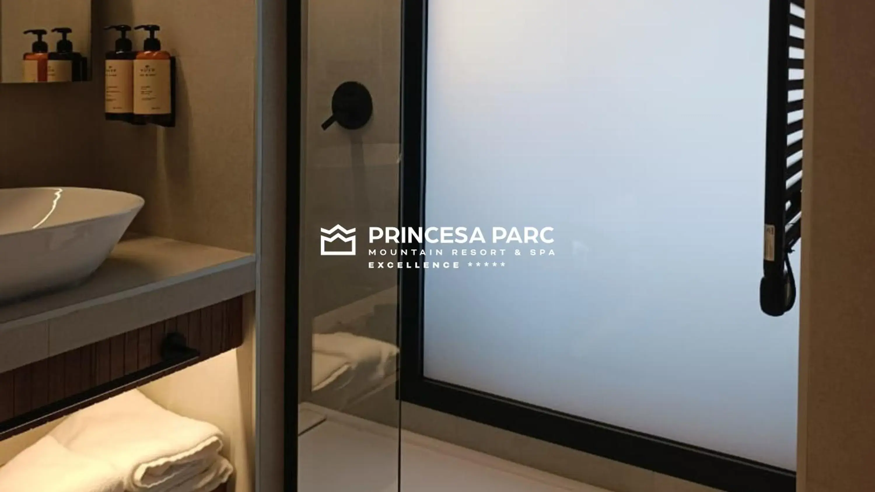 Triple Room in Hotel Princesa Parc Excellence Triple Room in Hotel Princesa Parc Excellence