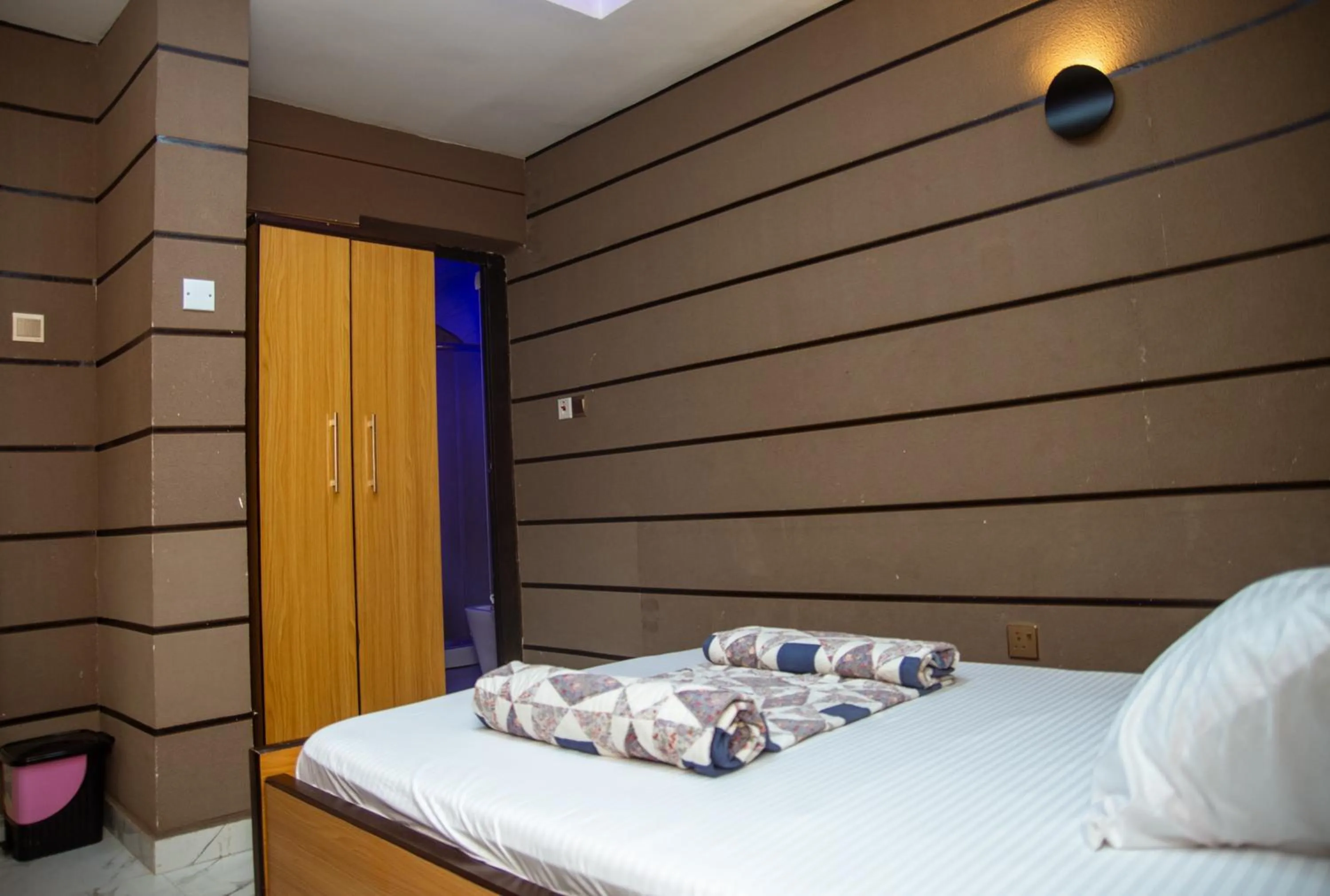 Bedroom, Bed in Haffy Executive Hotels and Suite