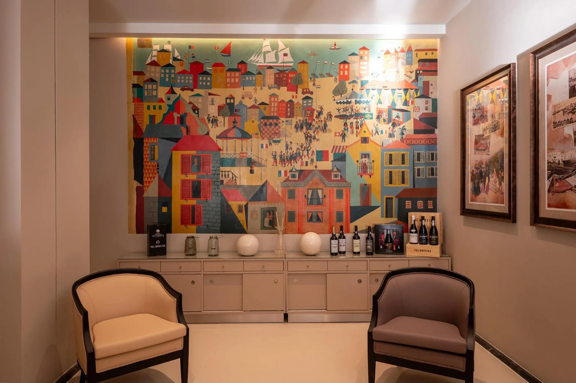 Lobby or reception in Vila Gale Collection Figueira da Foz