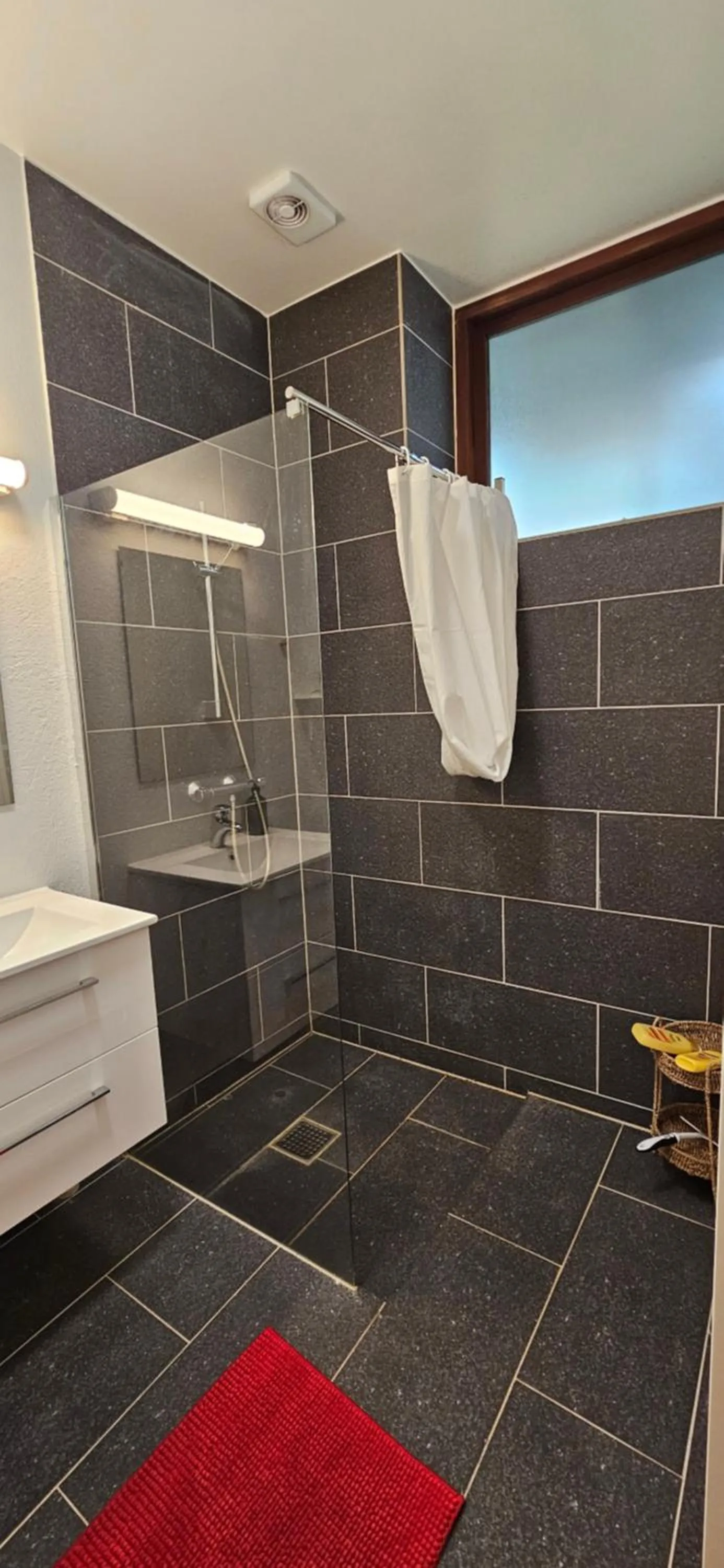 Shower in Olsson B&B