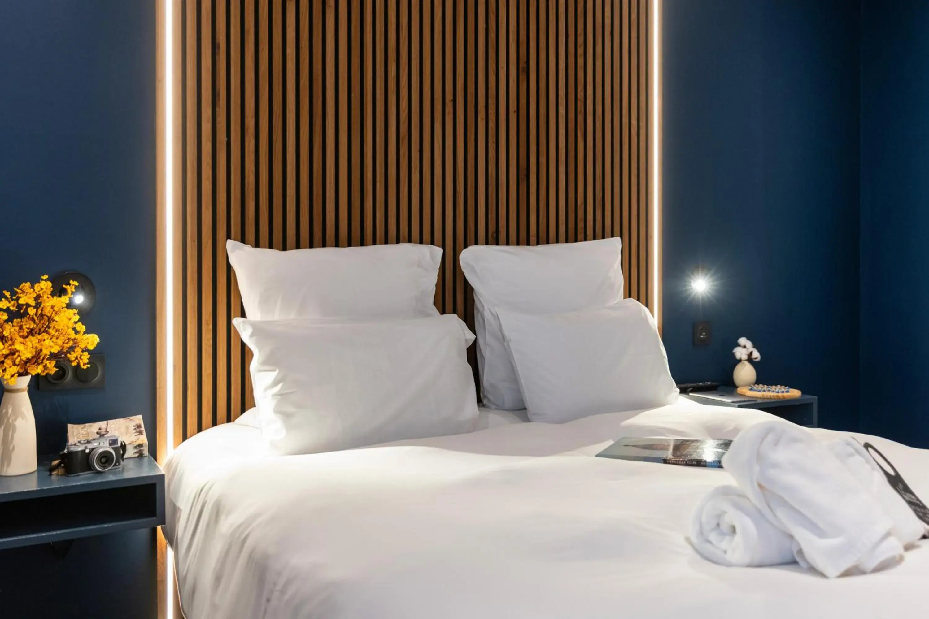 Bed in OVYO Hôtel Bed in OVYO Hôtel