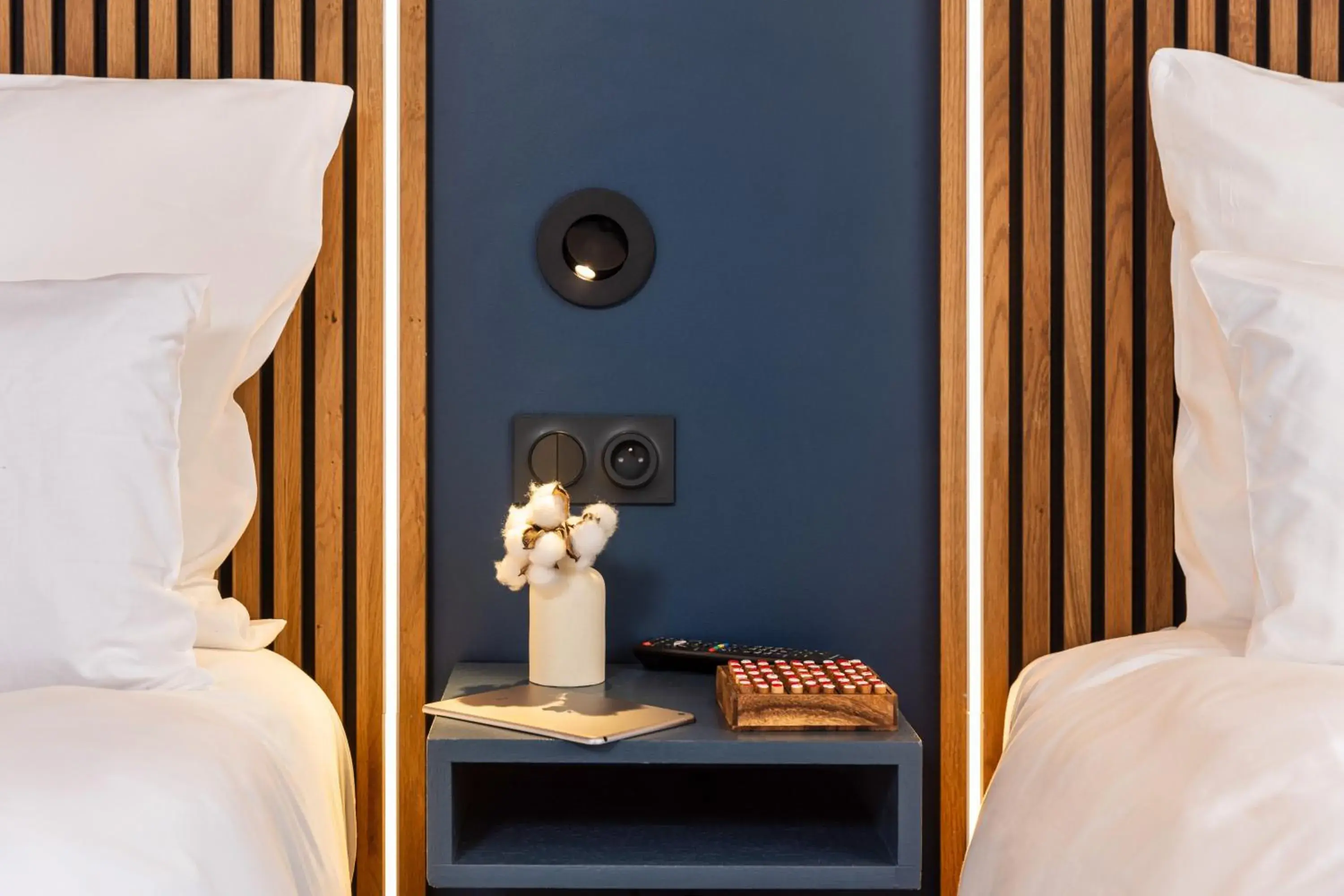 Bed in OVYO Hôtel Bed in OVYO Hôtel