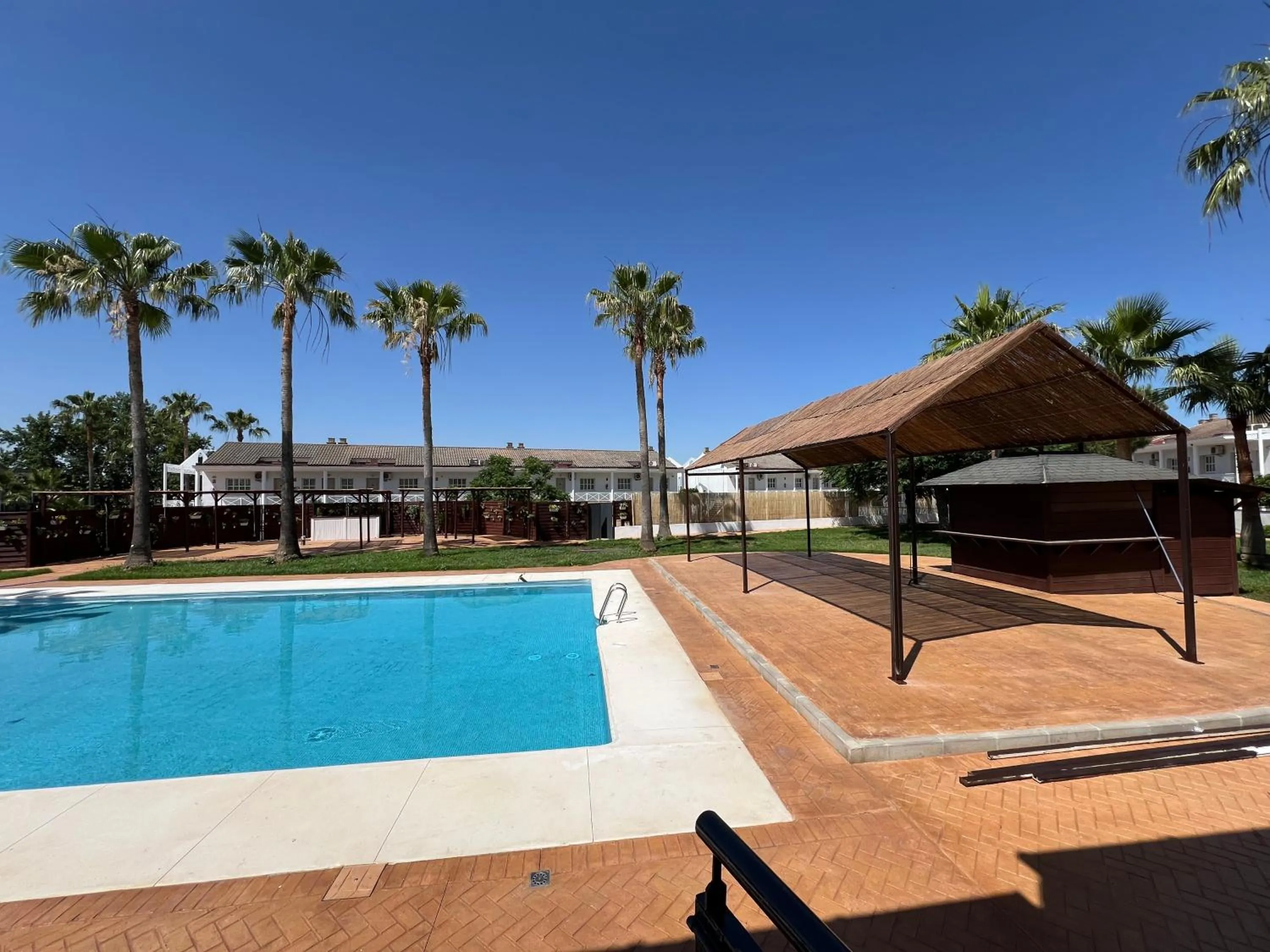 Swimming pool in Hospedium Hotel Sky Blu Torre de Sevilla