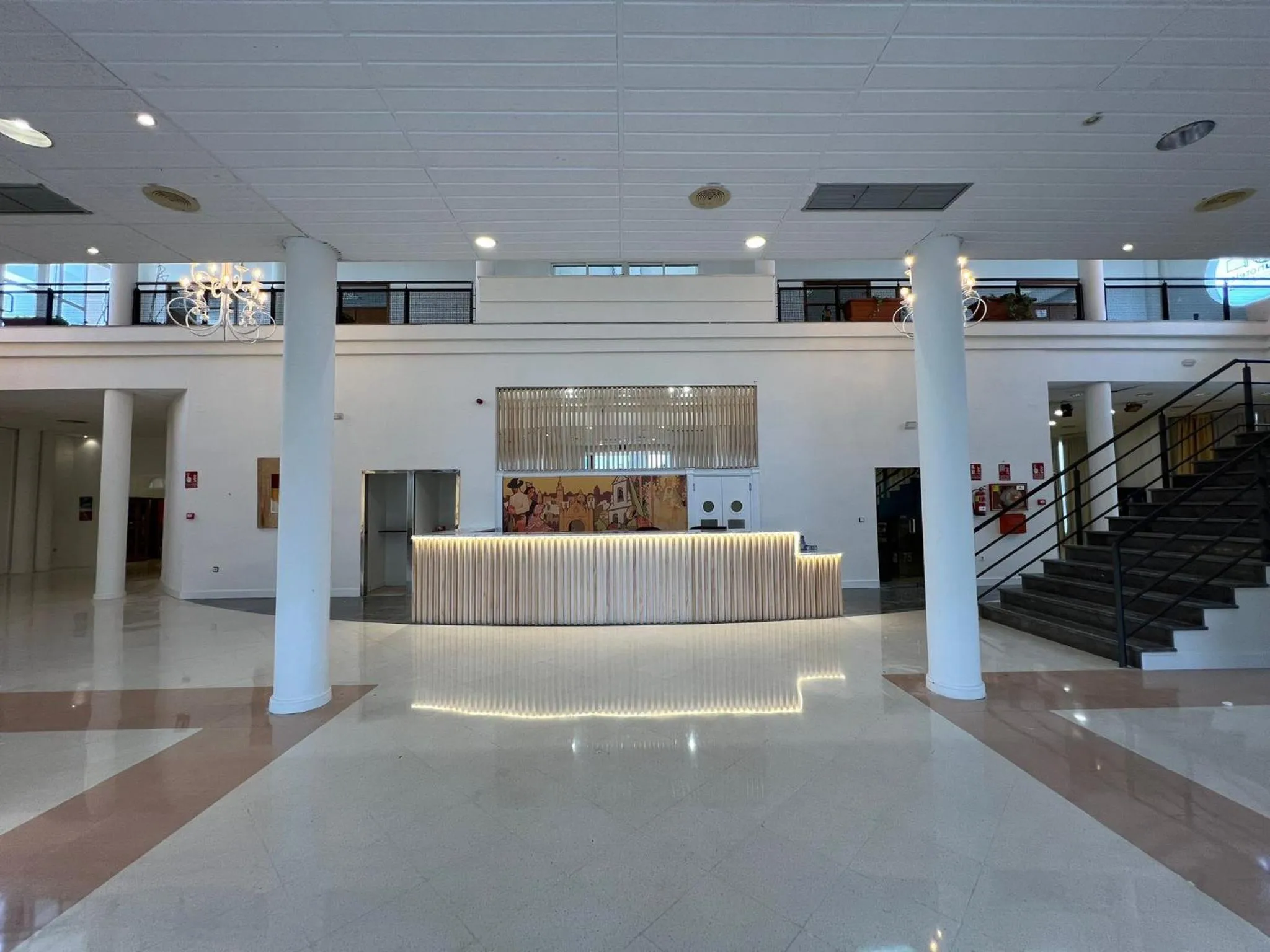 Lobby or reception in Hospedium Hotel Sky Blu Torre de Sevilla