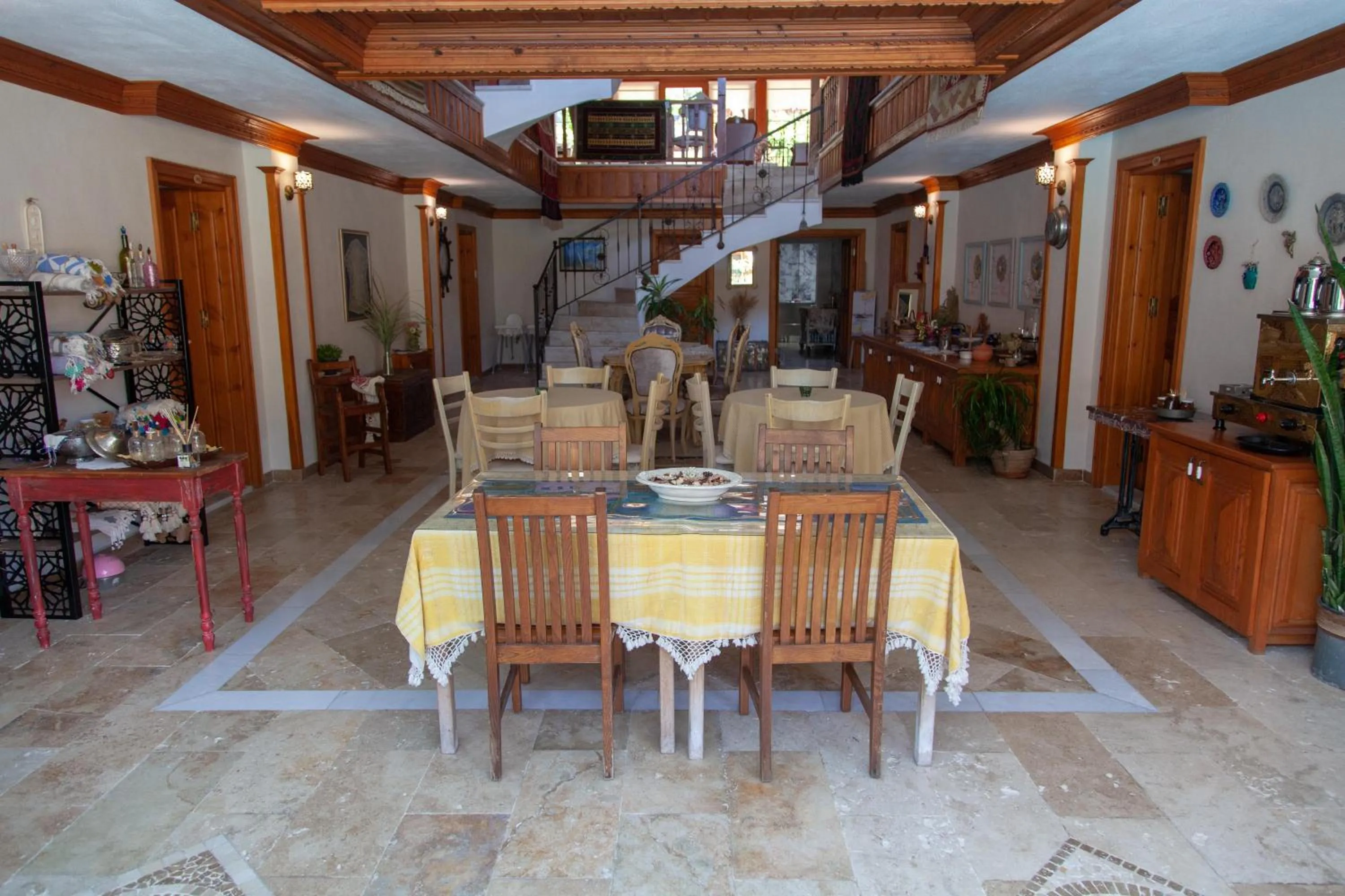 Restaurant/places to eat in Gumus Konak