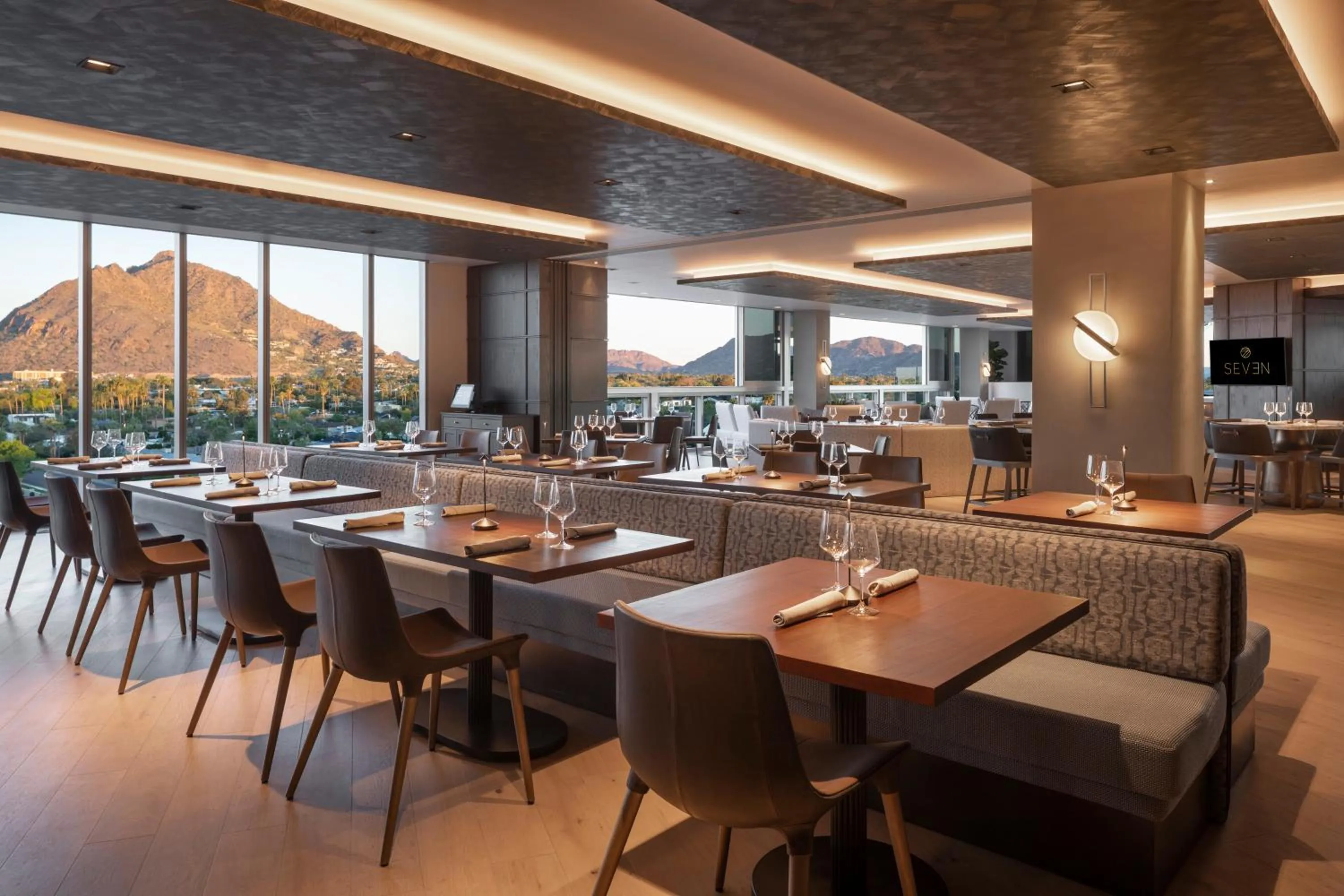 Restaurant/places to eat in Caesars Republic Scottsdale, a Hilton Hotel