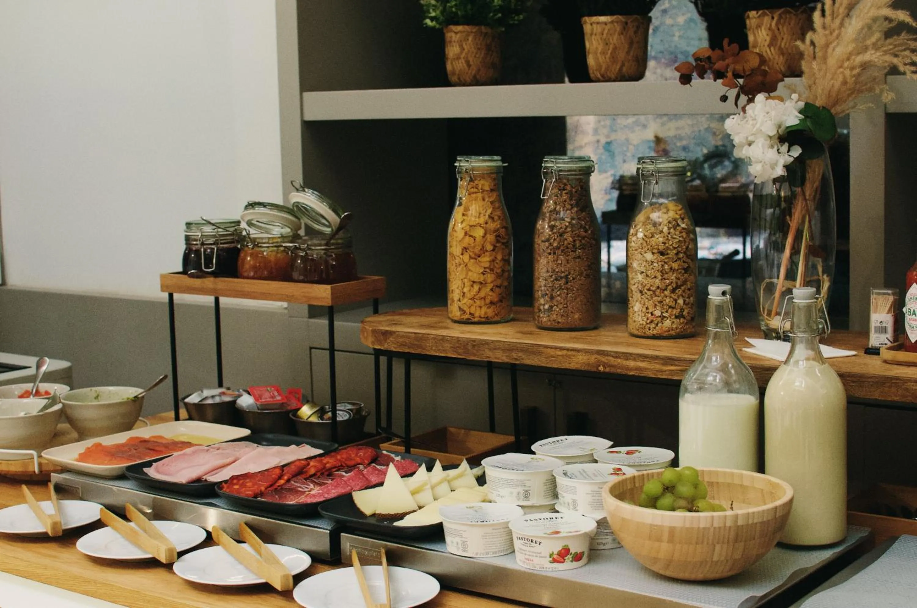 Buffet breakfast in Palacio Pinello