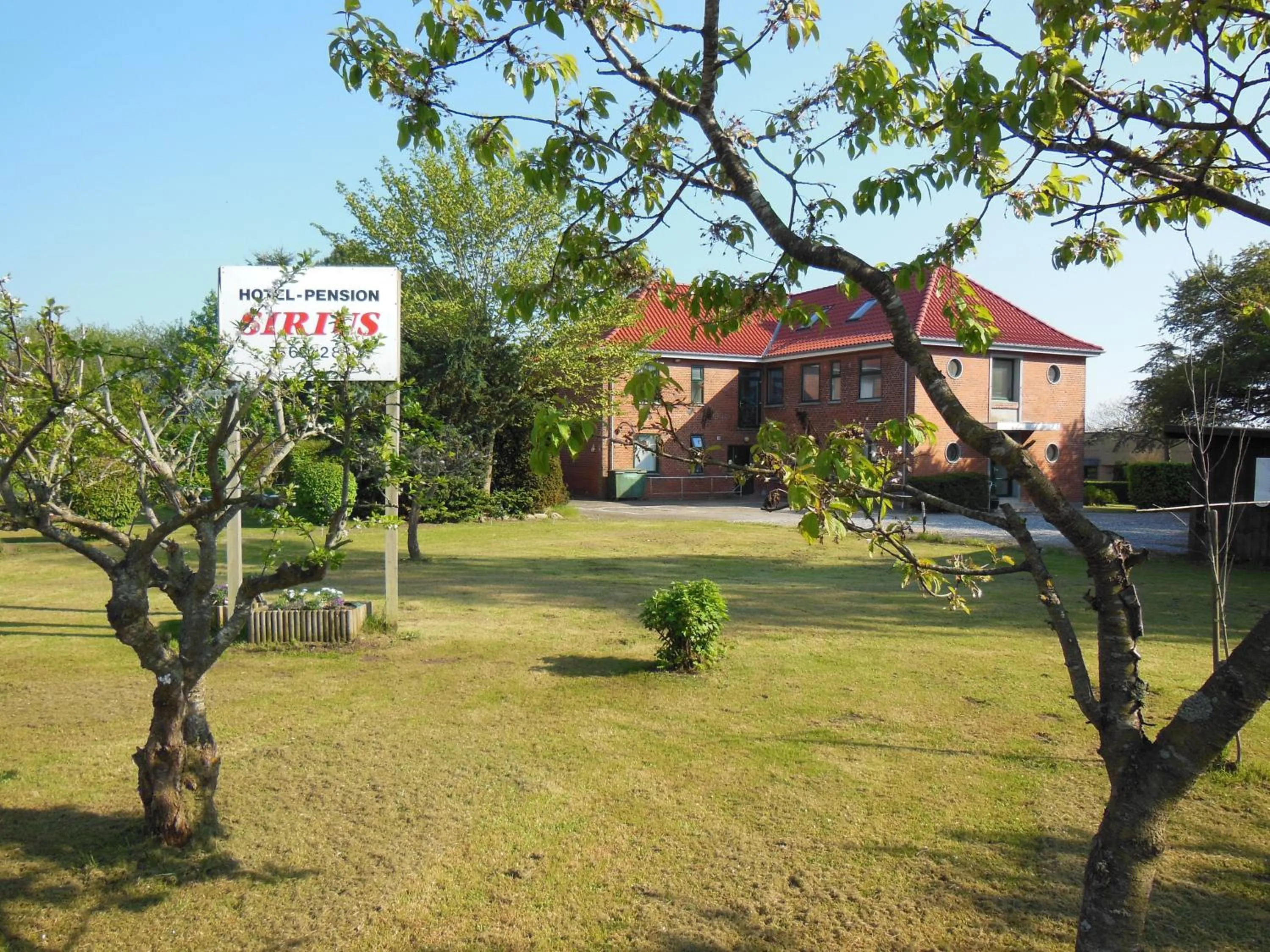Garden view in Bed & Breakfast Sirius