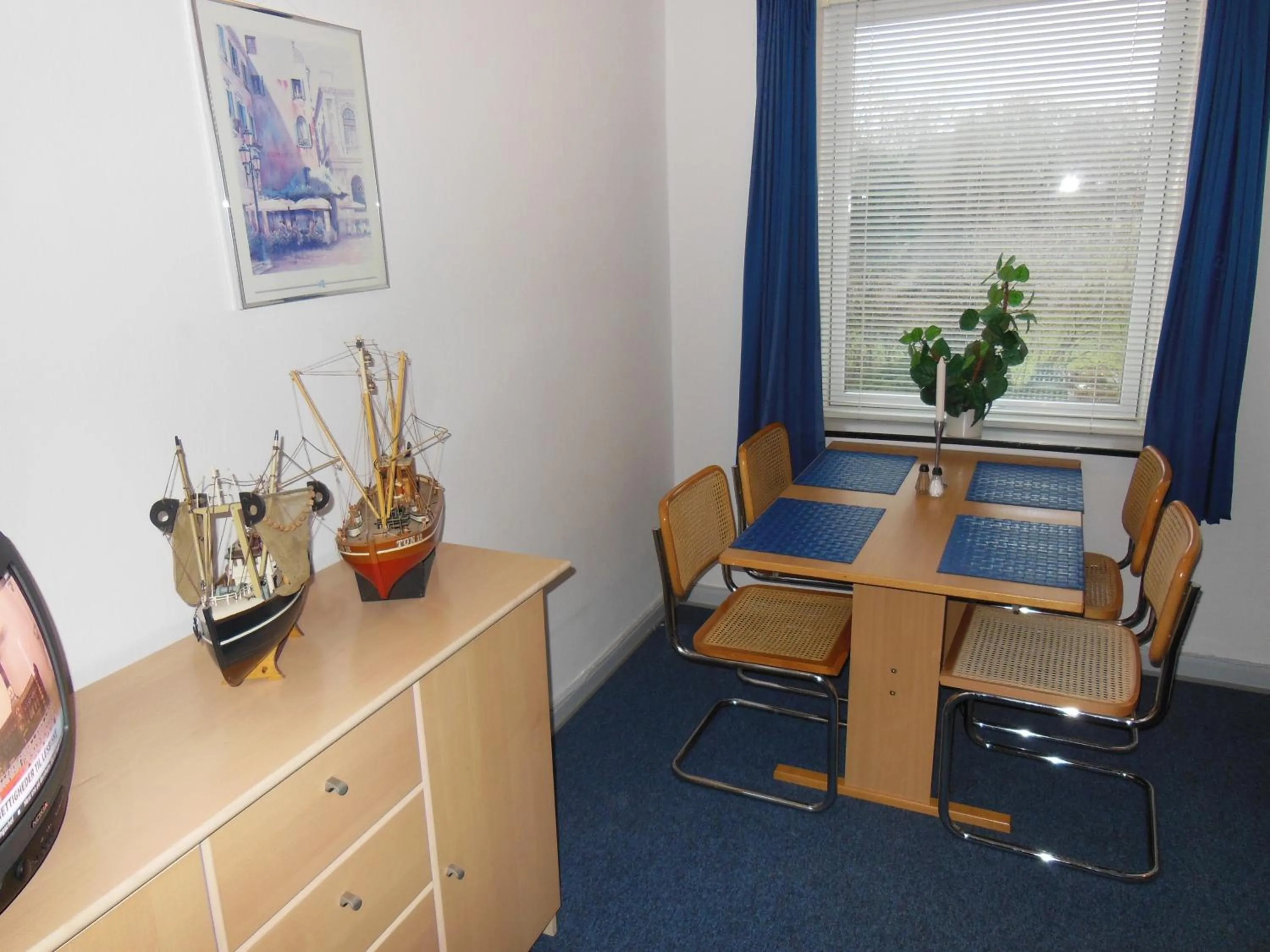 Communal lounge/ TV room in Bed & Breakfast Sirius