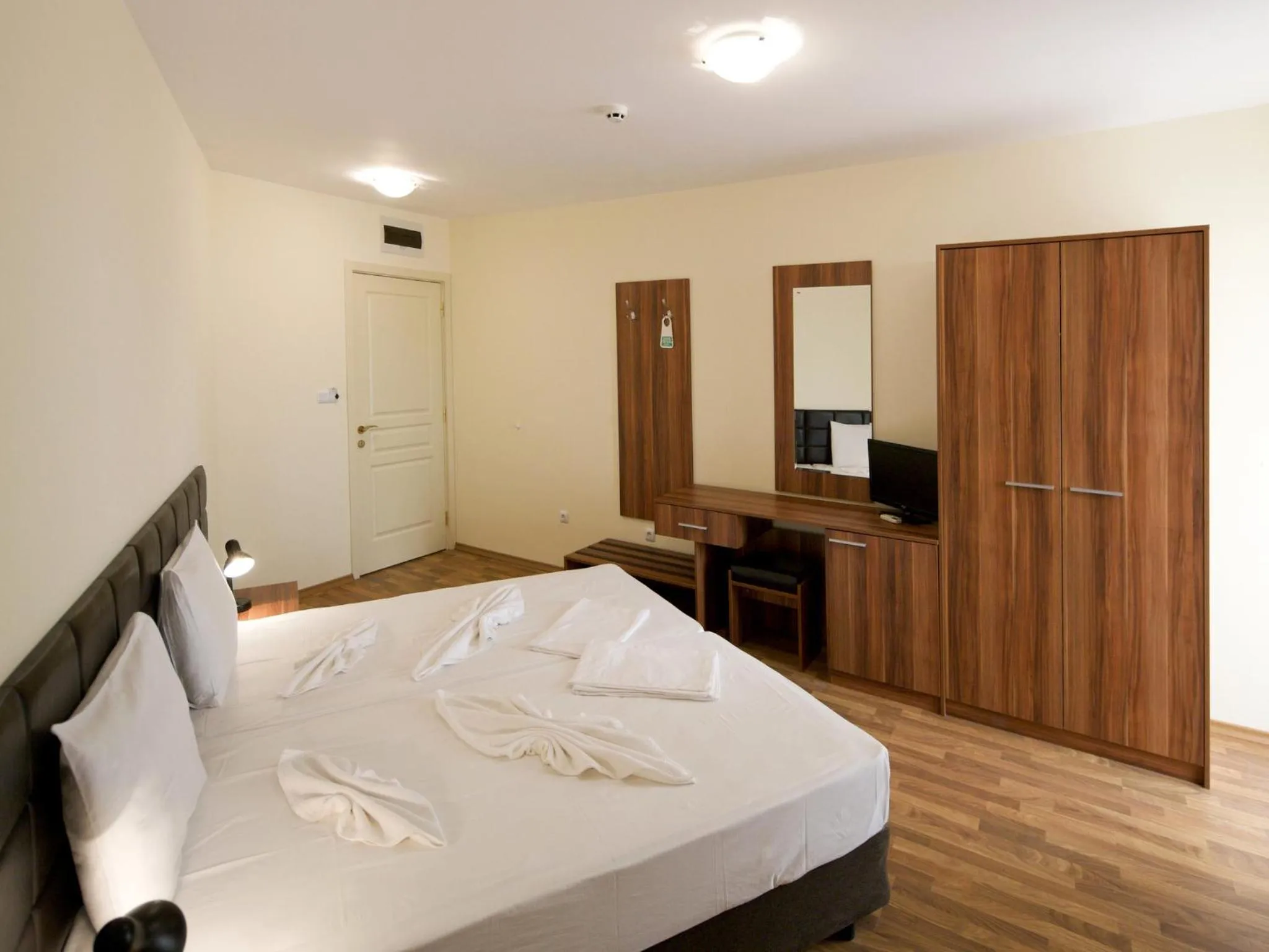 Photo of the whole room, Bed in Hotel Golden Ina - Ultra All Inclusive - Beachfront