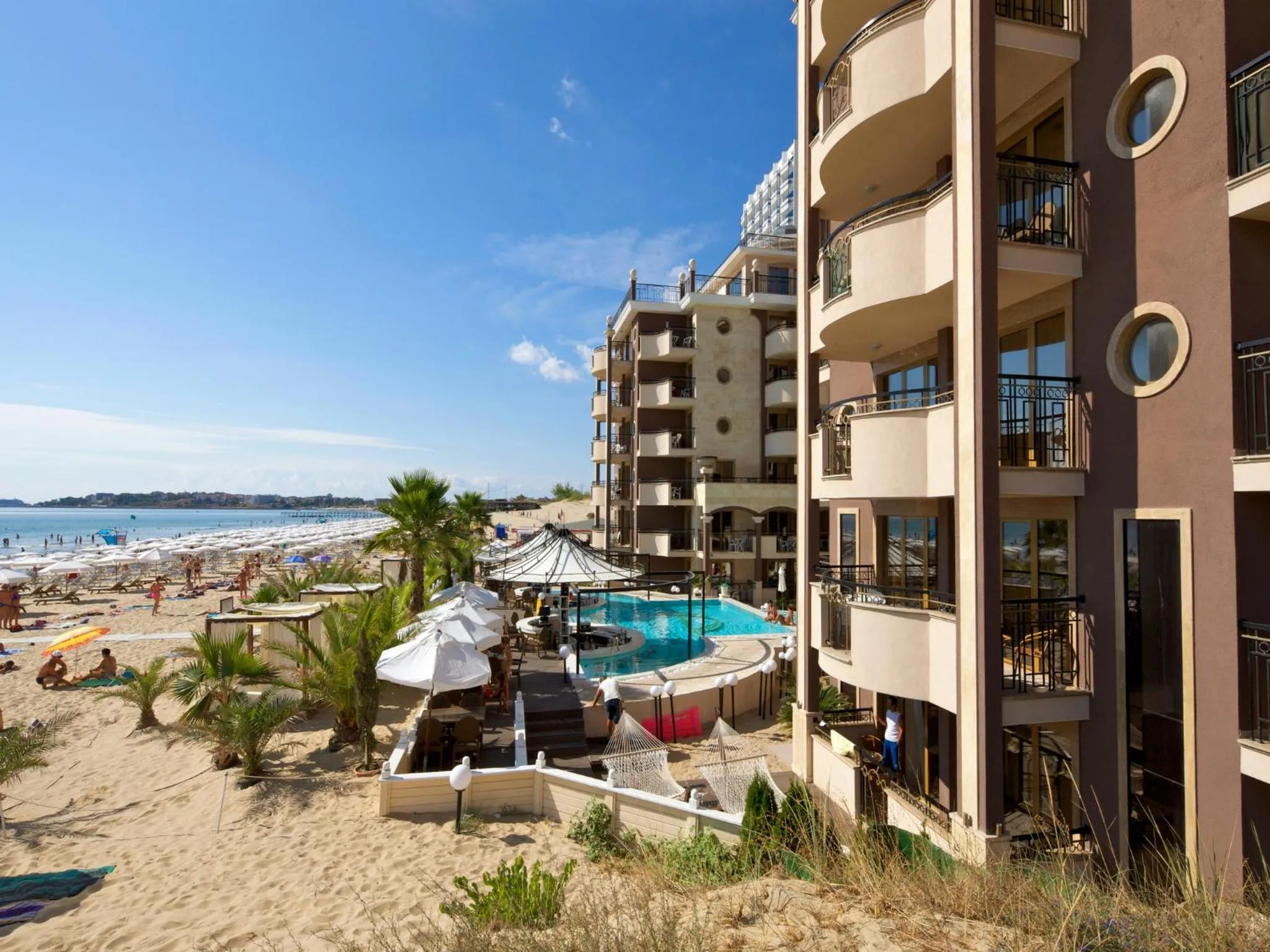 Facade/entrance in Hotel Golden Ina - Ultra All Inclusive - Beachfront