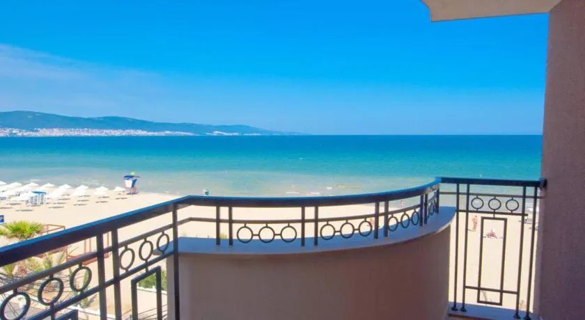 Hotel Golden Ina - Ultra All Inclusive - Beachfront