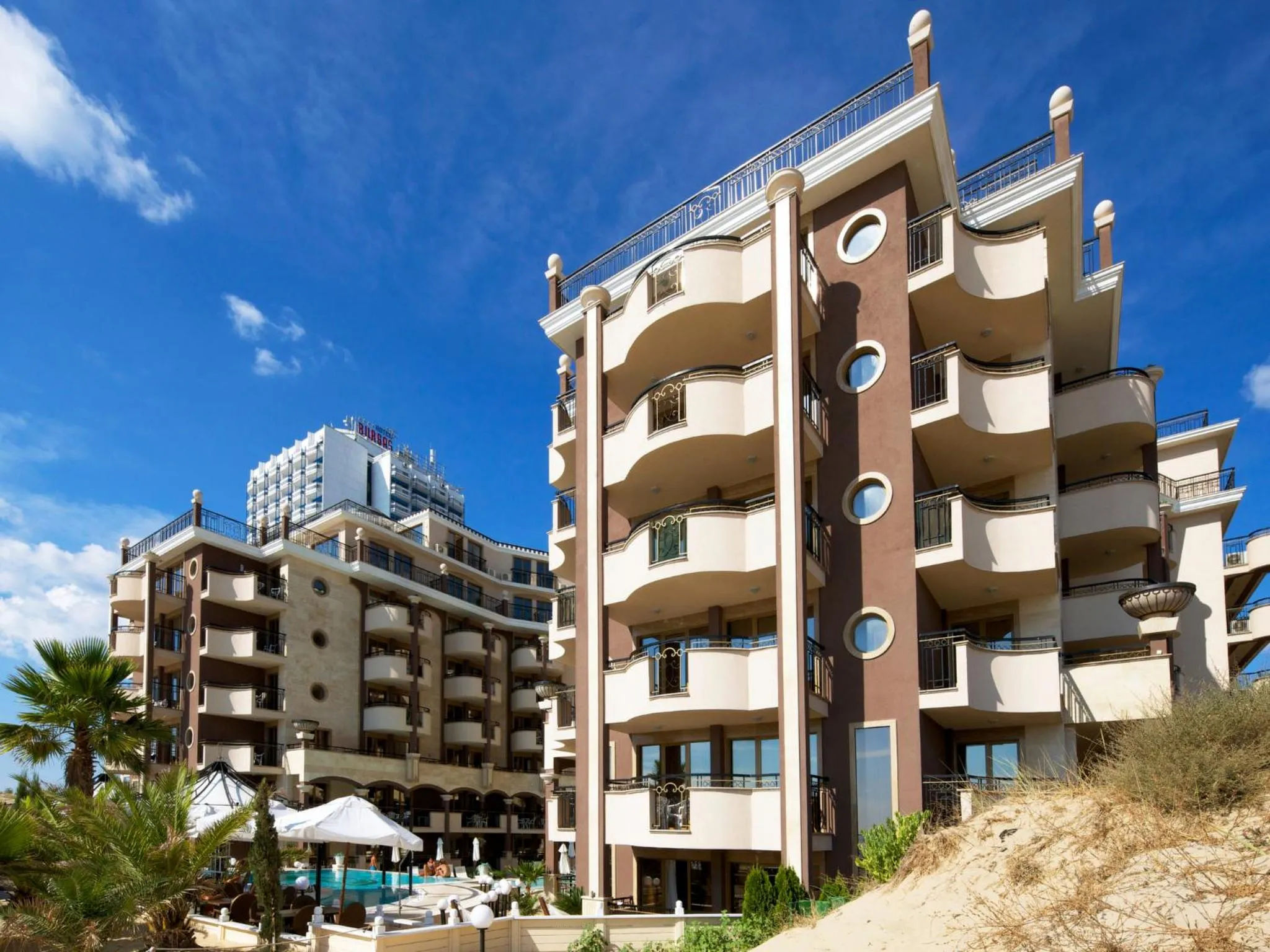 Facade/entrance in Hotel Golden Ina - Ultra All Inclusive - Beachfront