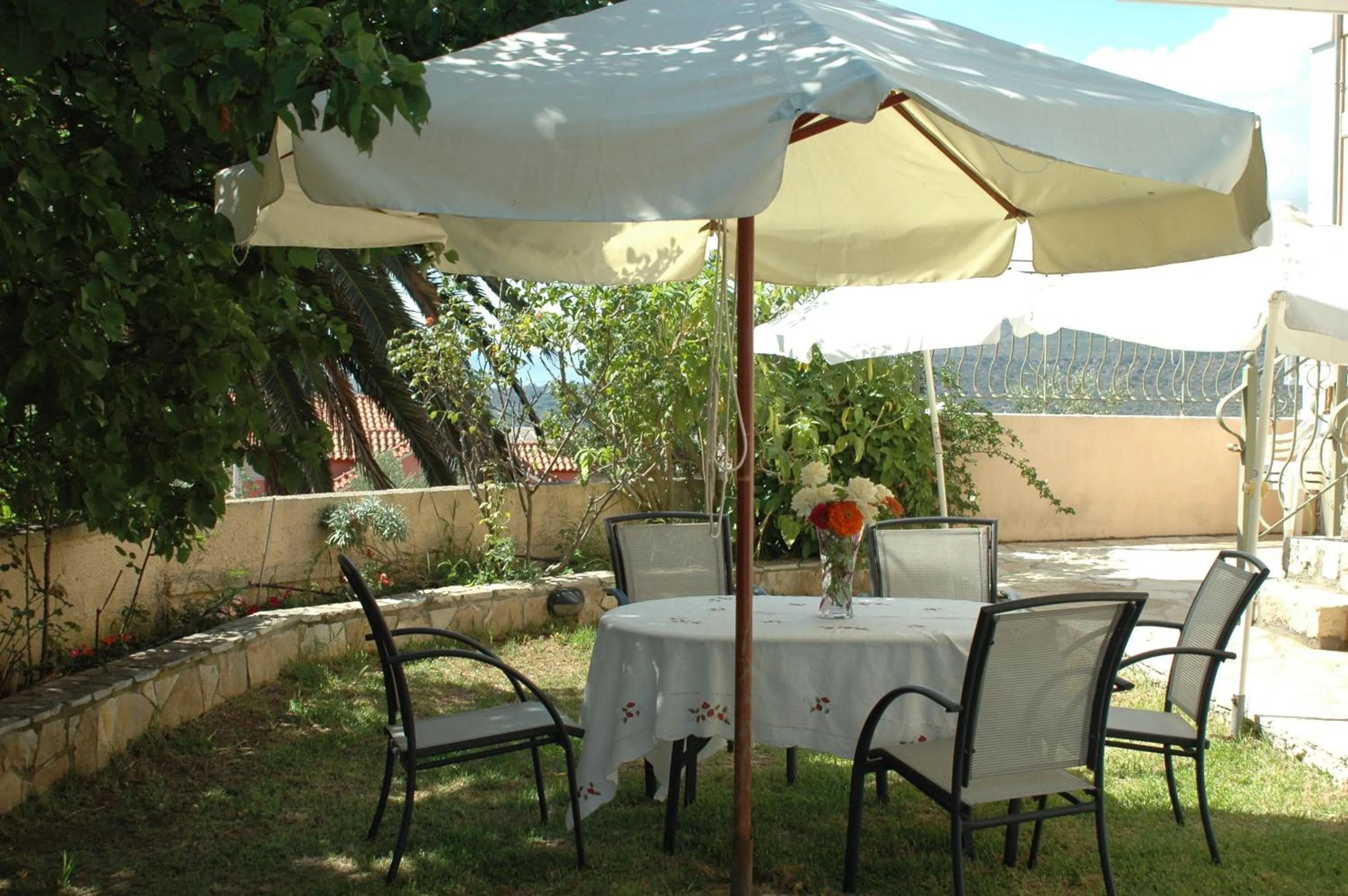 Garden in Irini's Villa