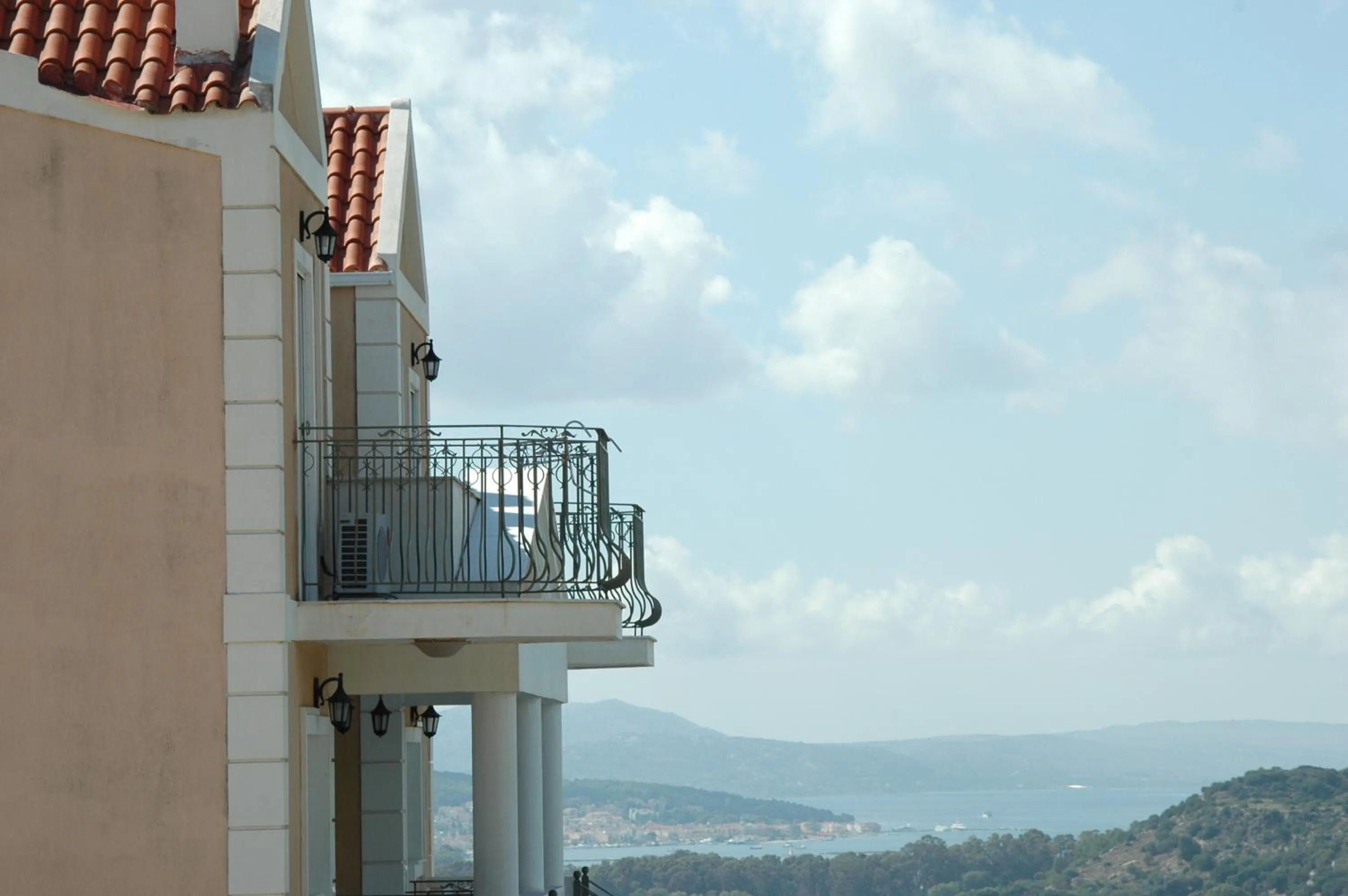 Facade/entrance in Irini's Villa