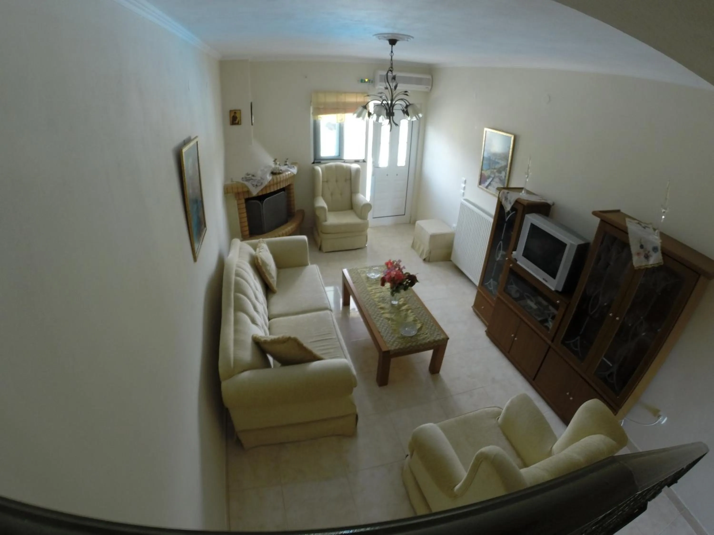 TV and multimedia in Irini's Villa