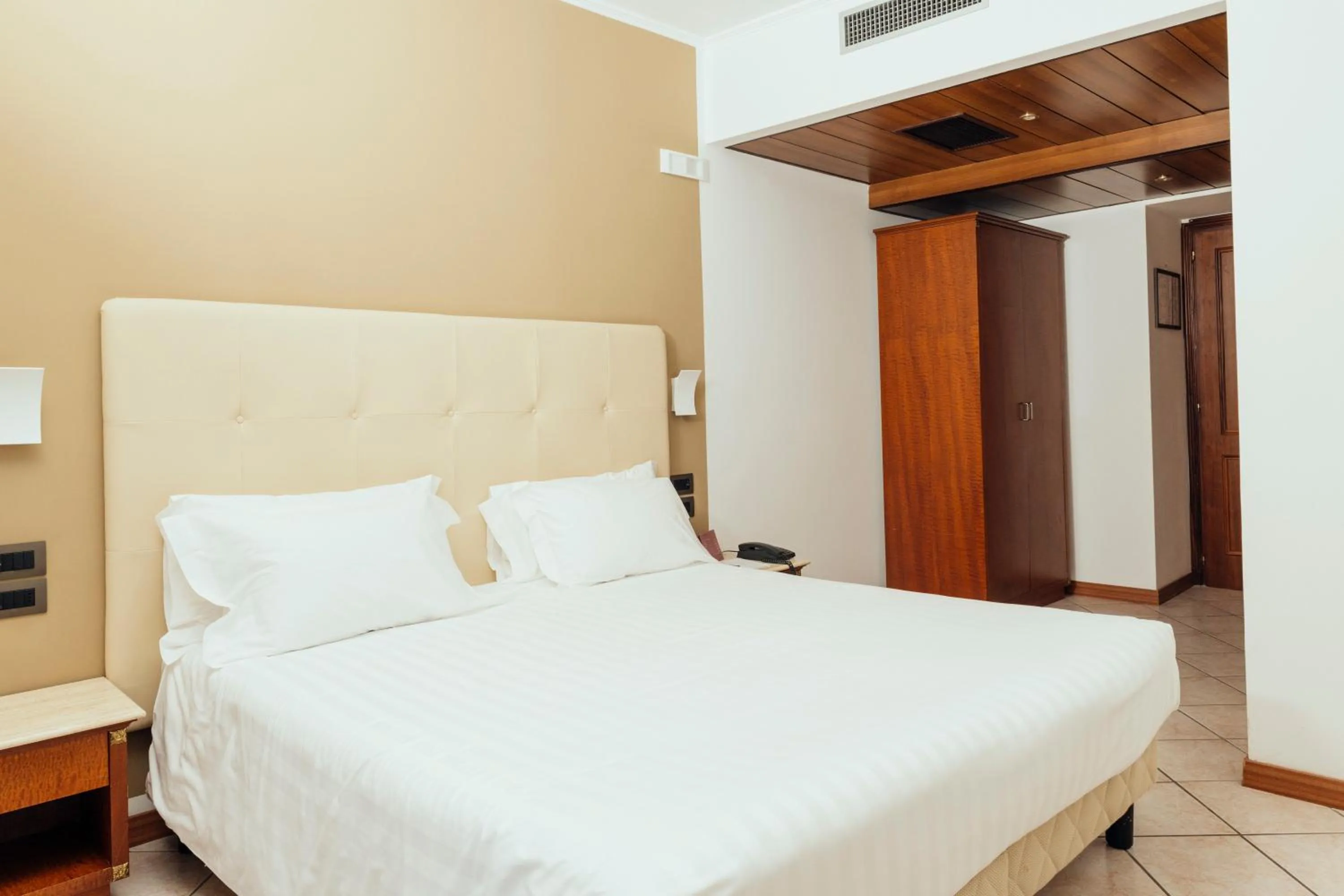 Bedroom, Bed in Grand Hotel Telese