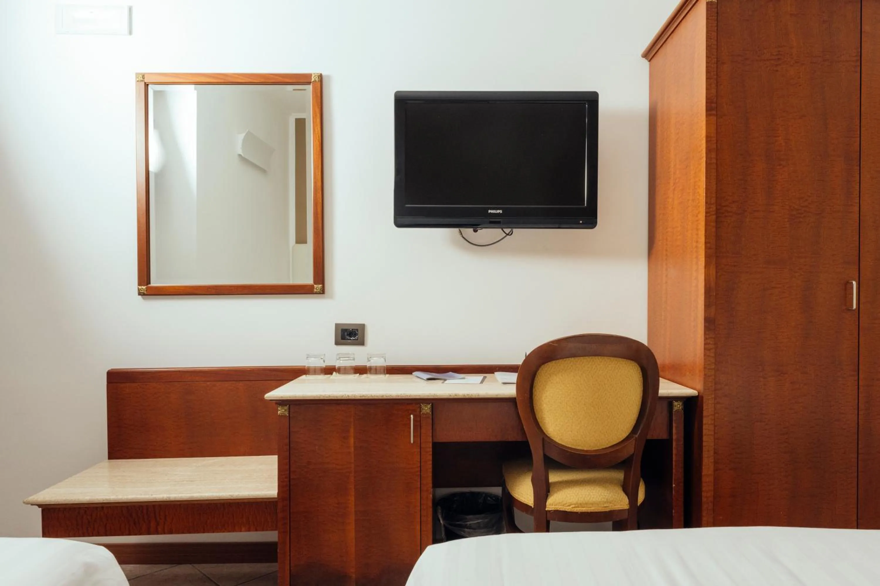 TV and multimedia, Bed in Grand Hotel Telese