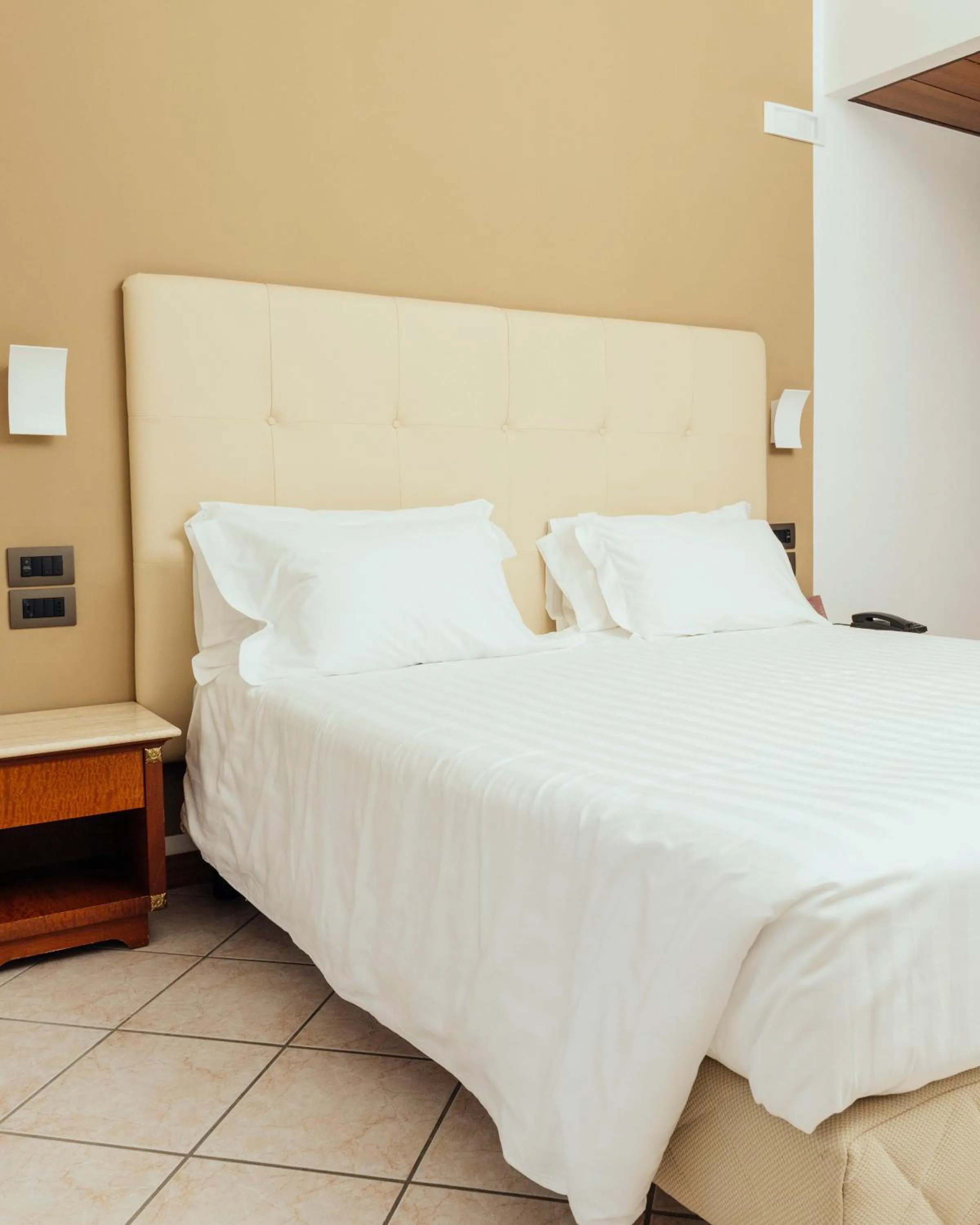 Photo of the whole room, Bed in Grand Hotel Telese