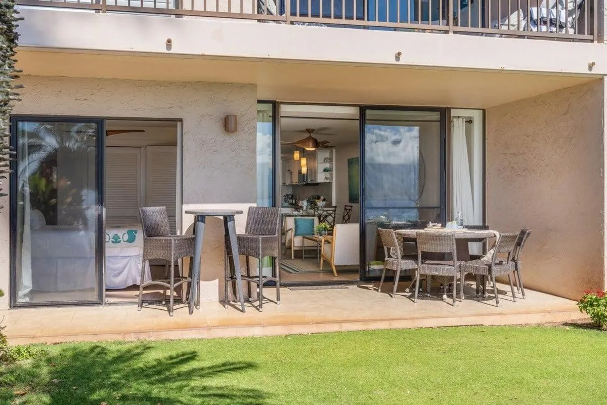 Lauloa 105 · LOA 105 2BD OceanFront Getaway w AC Pool