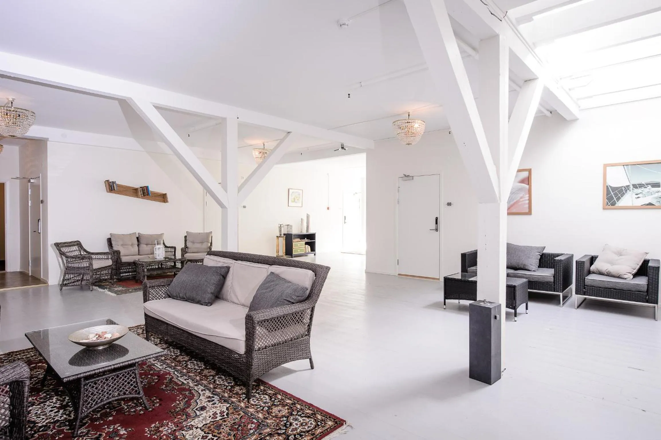 Communal lounge/ TV room in Grebys Hotell & Restaurang