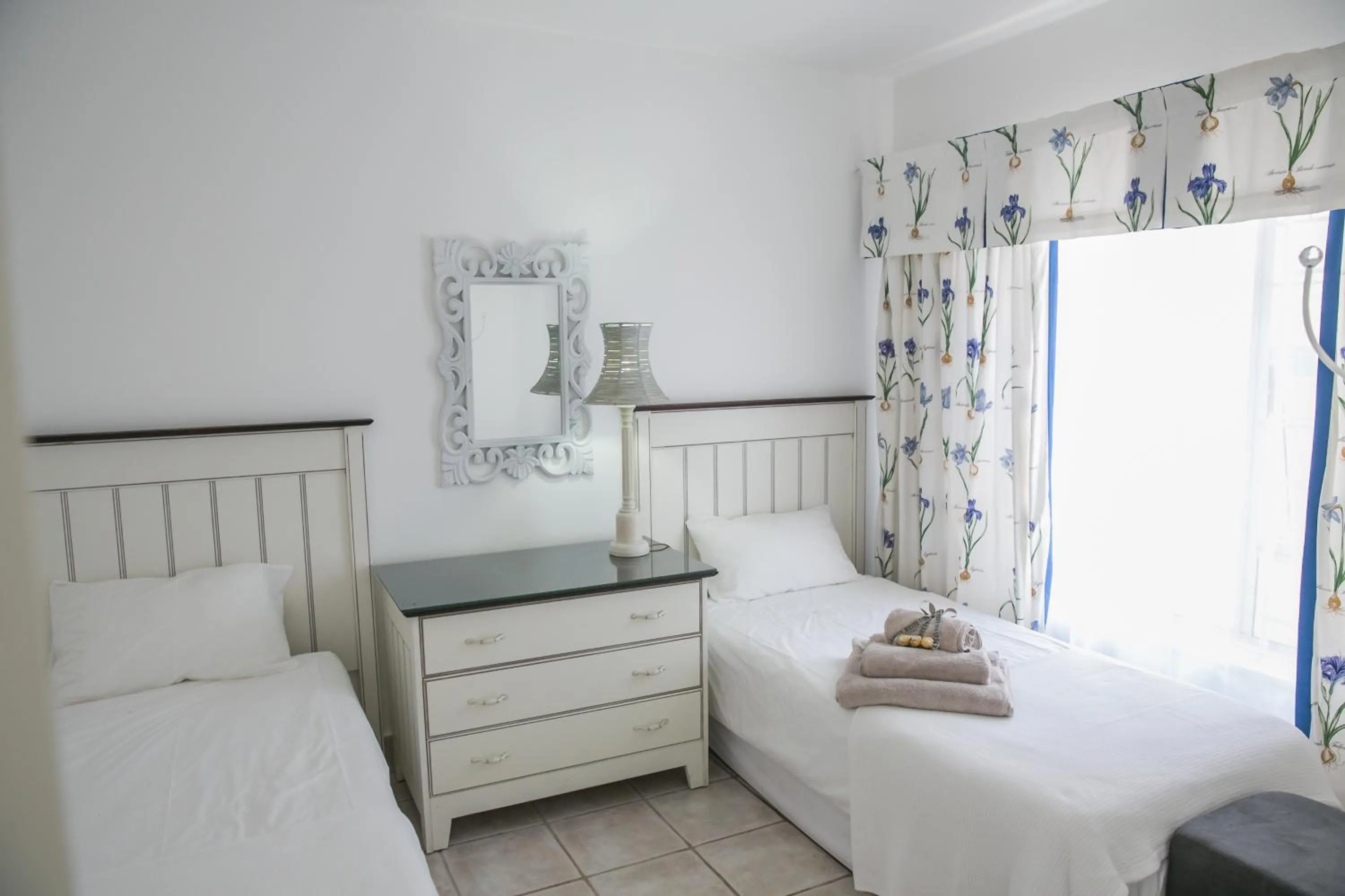 Bedroom, Bed in Sunshowers Ballito