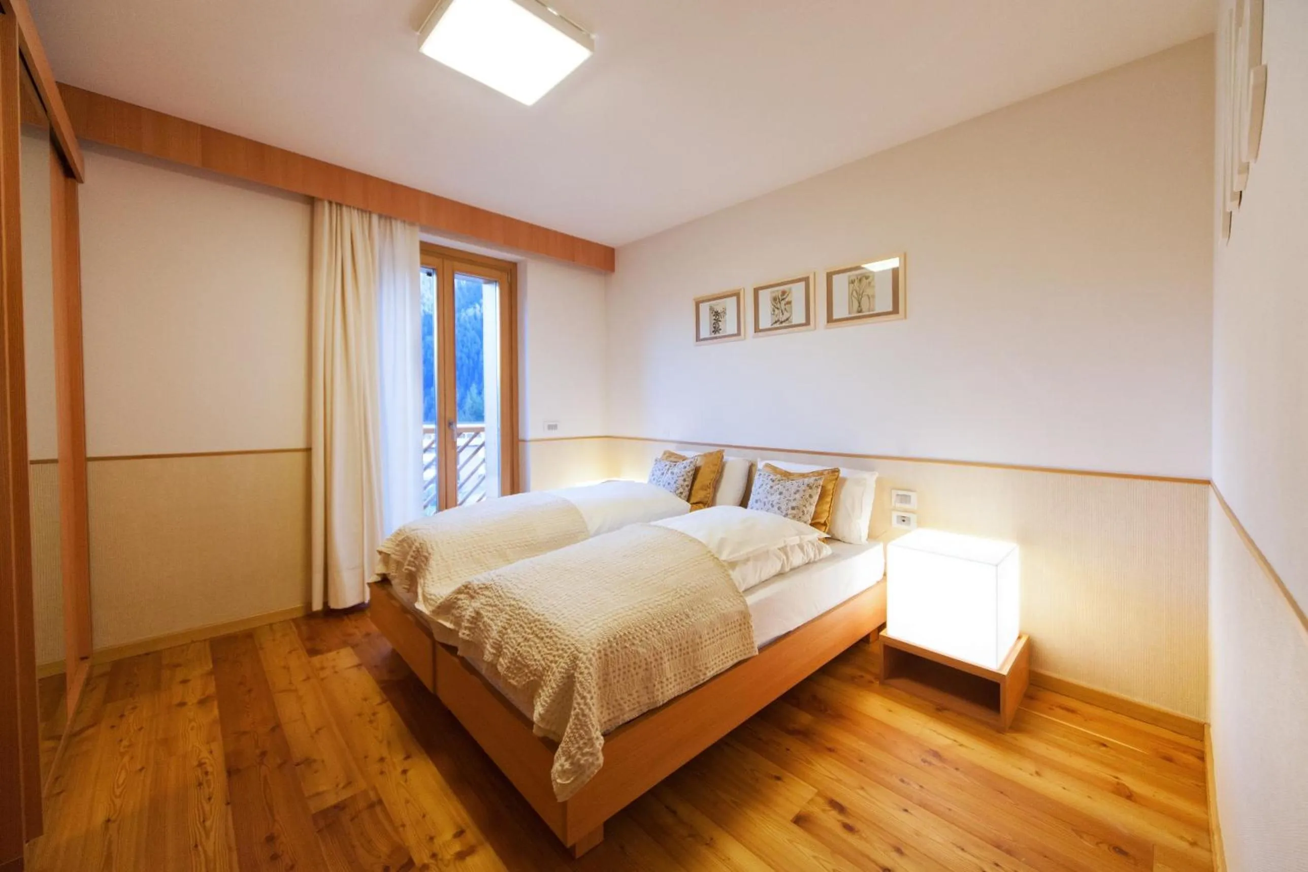 Decorative detail, Bed in Lumen