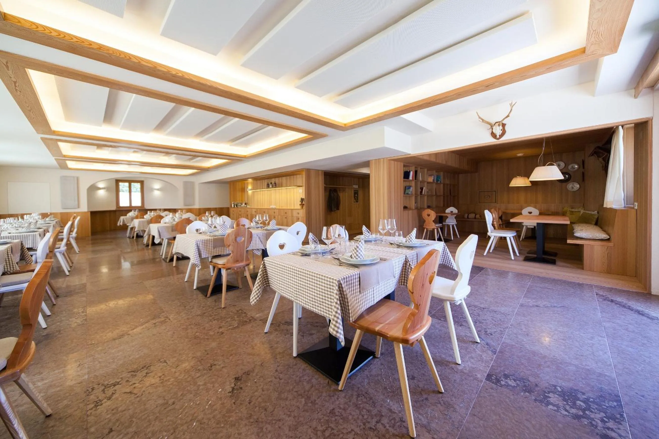 Restaurant/places to eat in Lumen